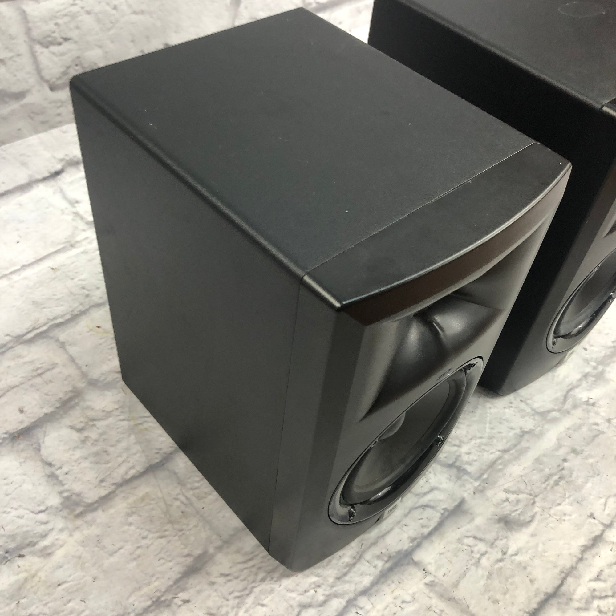 JBL Series 3 LSR305 Studio Monitor Pair