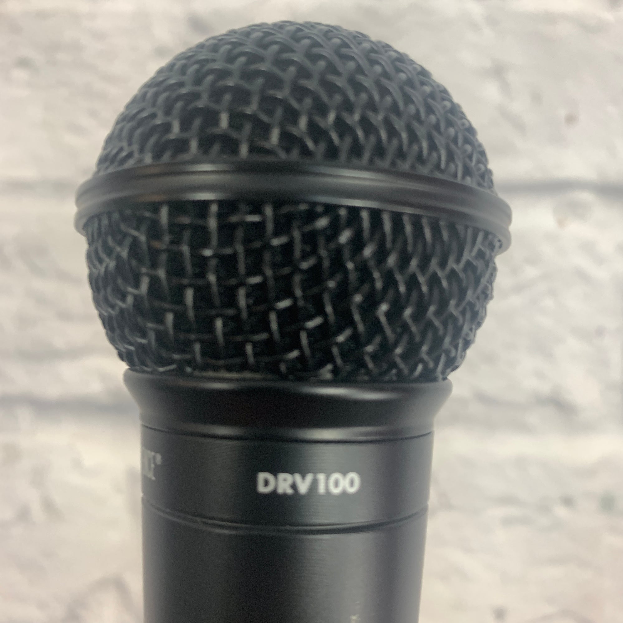 Digital Reference DRV100 Dynamic Microphone