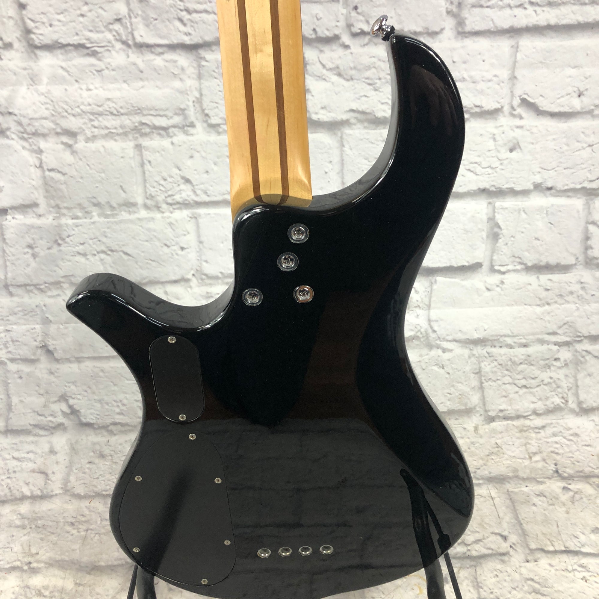 Traben Neo 4 4-String Bass Guitar - Evolution Music
