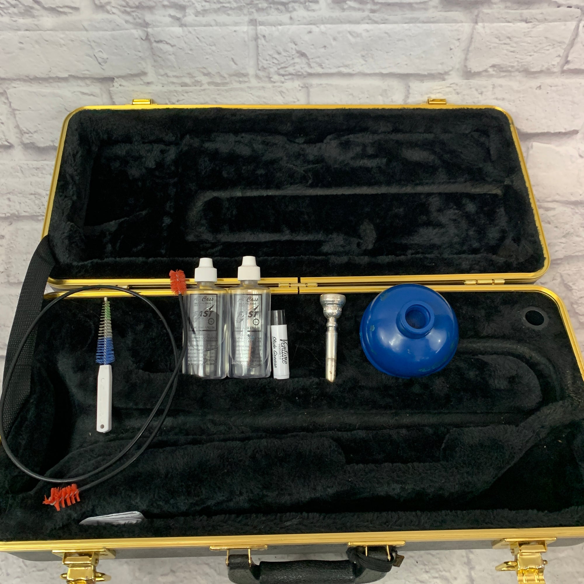 Bach TR300 Student Trumpet w/ Case and 2 Mouthpieces