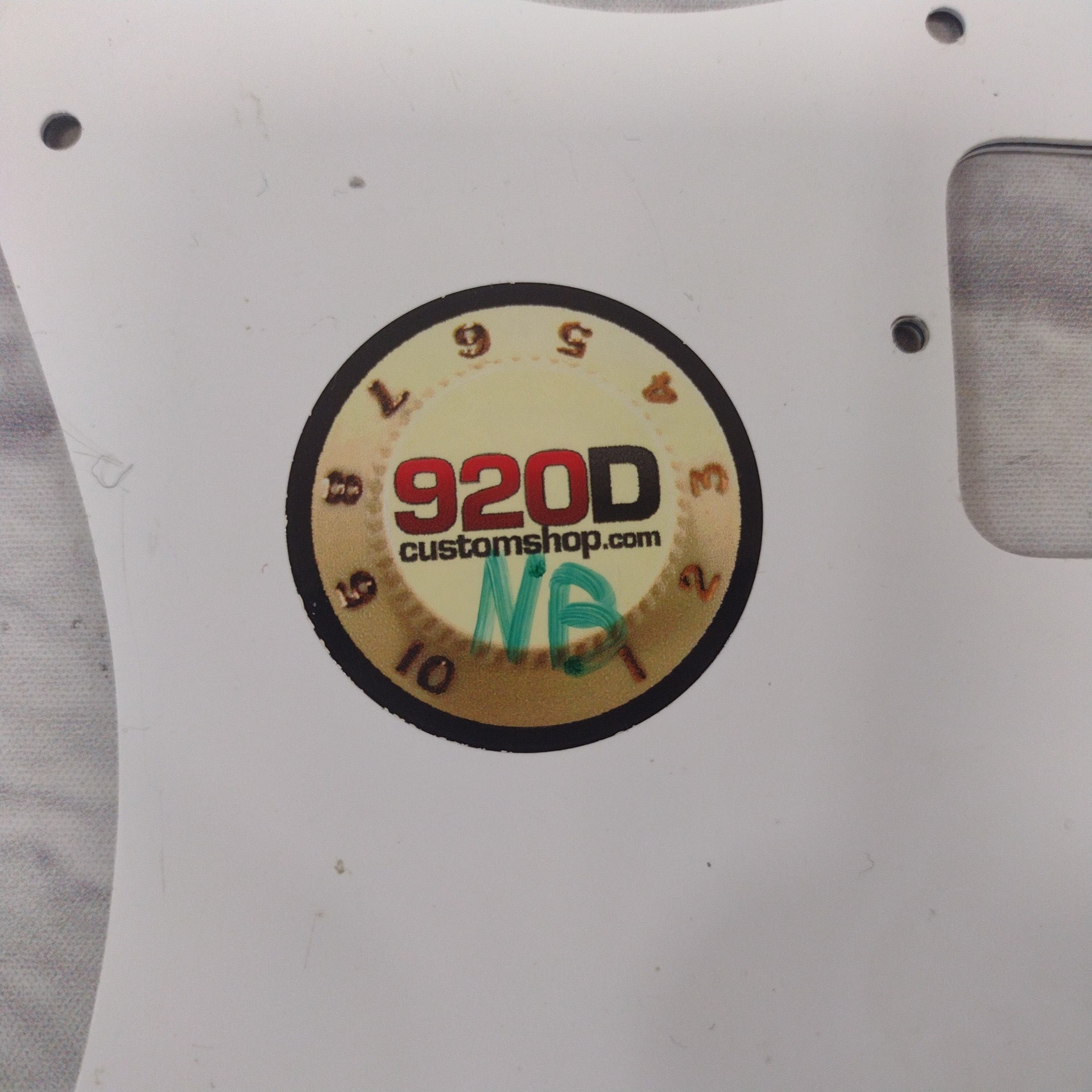Unknown Stratocaster Pickguard 920D