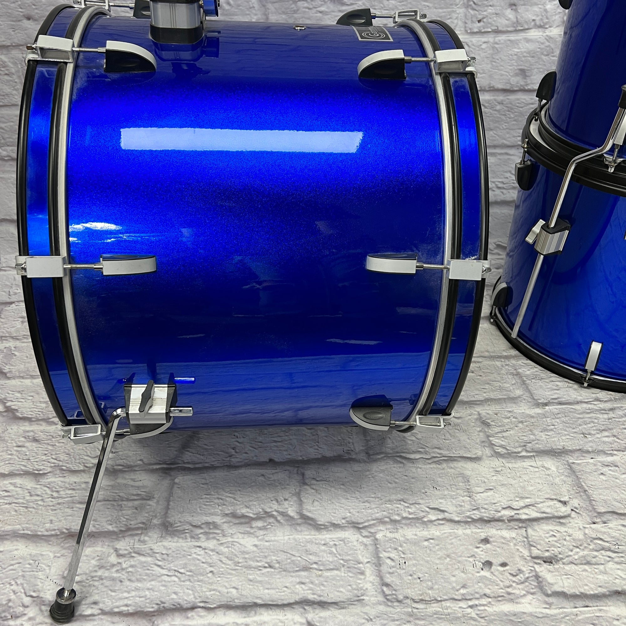 Gammon Percussion 12 13 16 22 Drum Kit w Cymbals and Hardware