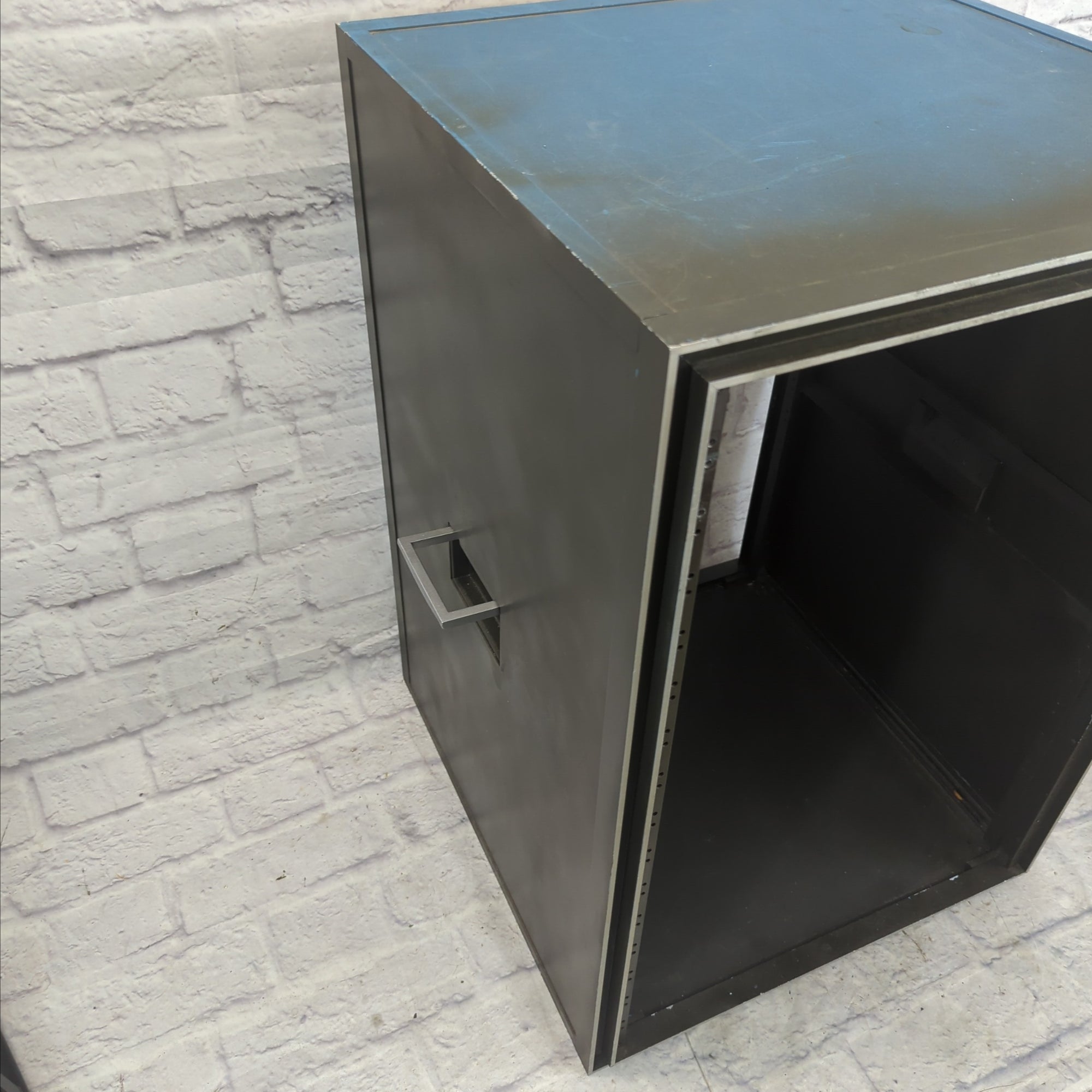 Black / Blue 16U Audio Rack Rack Case