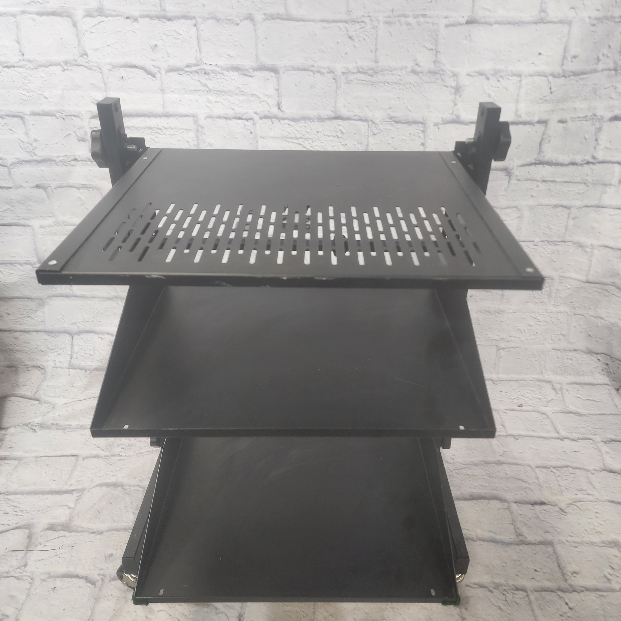 Unknown Rolling 15u Rack Shelf