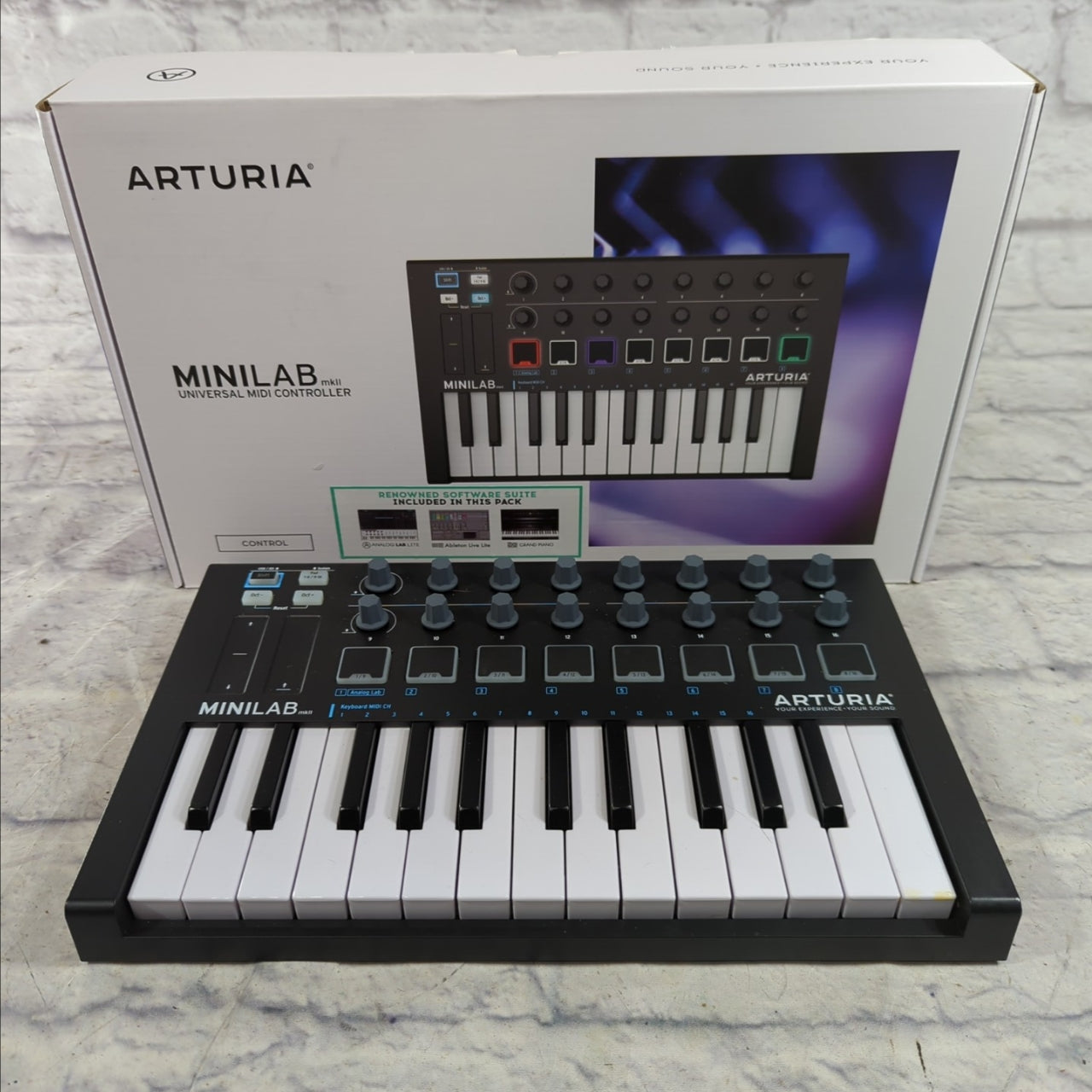 Arturia minilab mk2 on sale guitar center