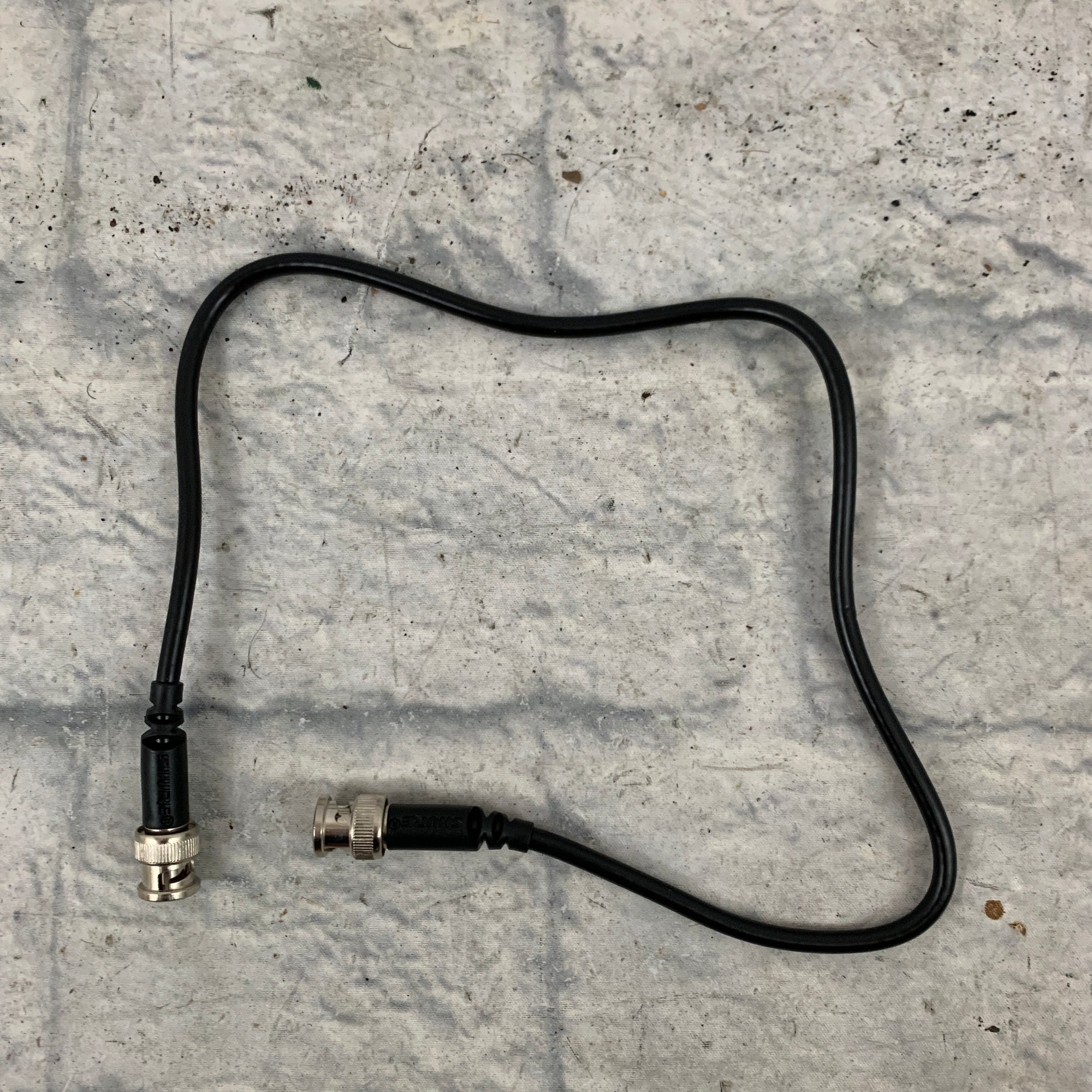 Shure Coaxial Antenna BNC Cable 1ft