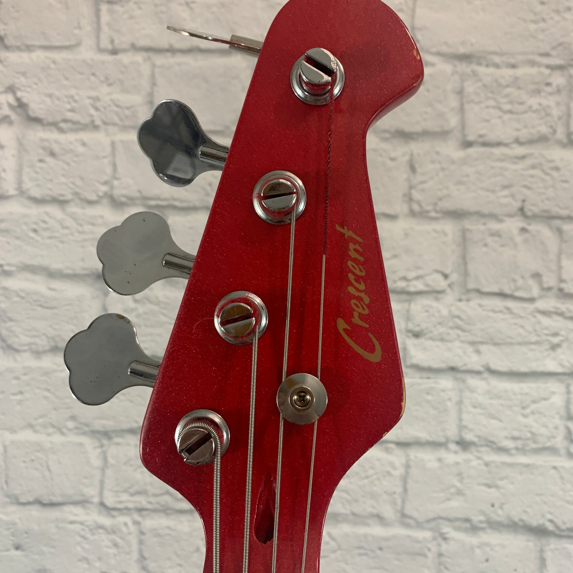 De-Fretted Crescent P-Bass 4 String - Red Glitter Matching Headstock