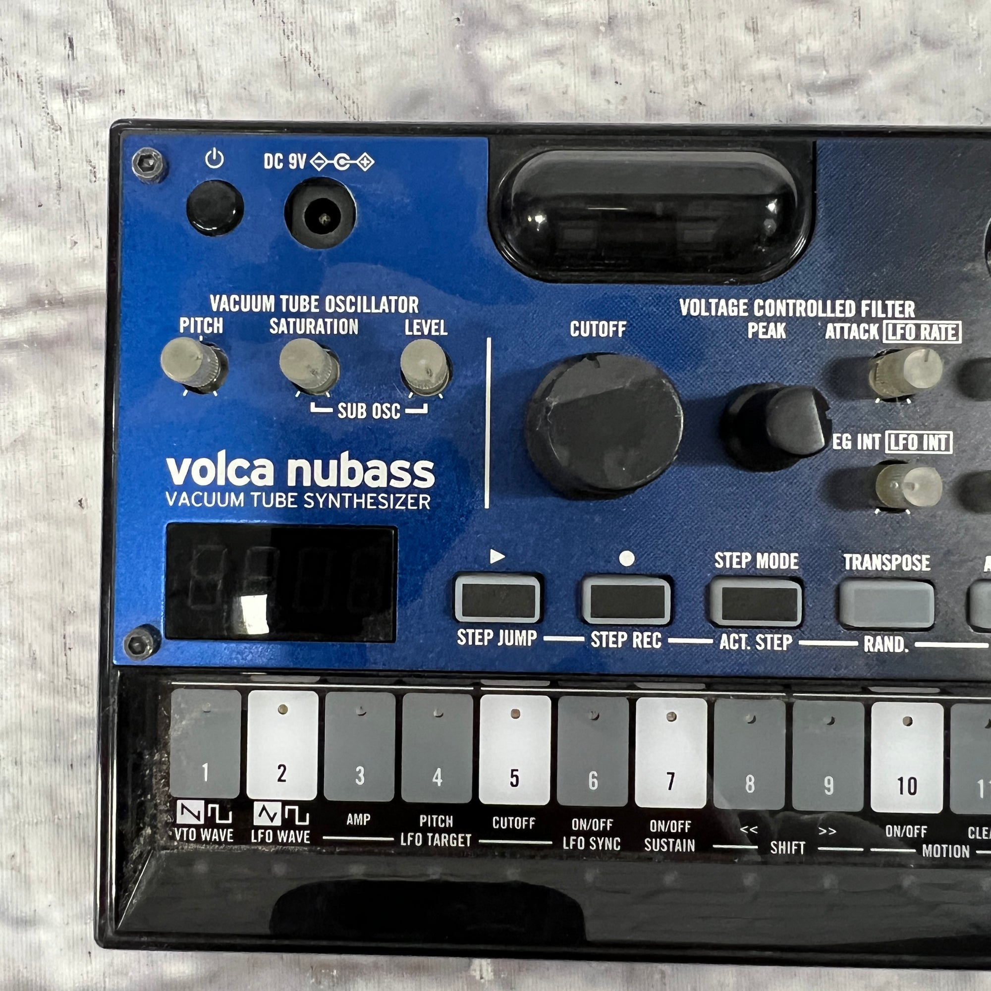 Korg Volca NuBass Vaccum Tube Synth - Evolution Music