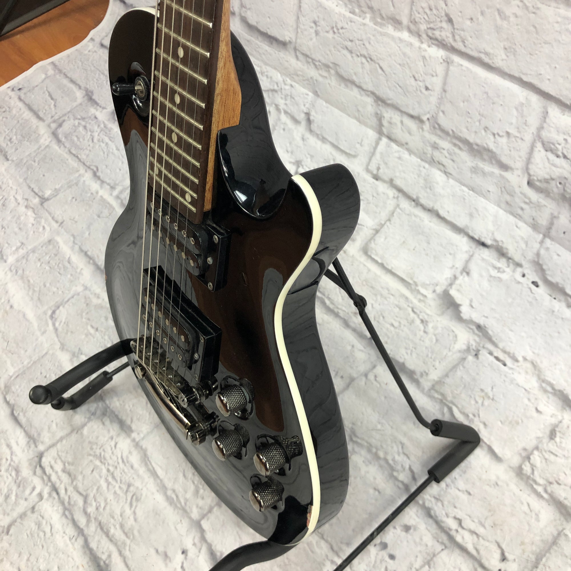 Charvel Desolator DS3 LP Style Electric Guitar