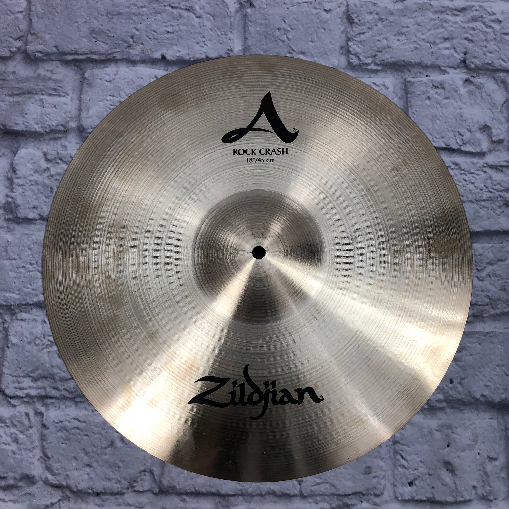 Zildjian Avedis 18in Rock Crash Cymbal