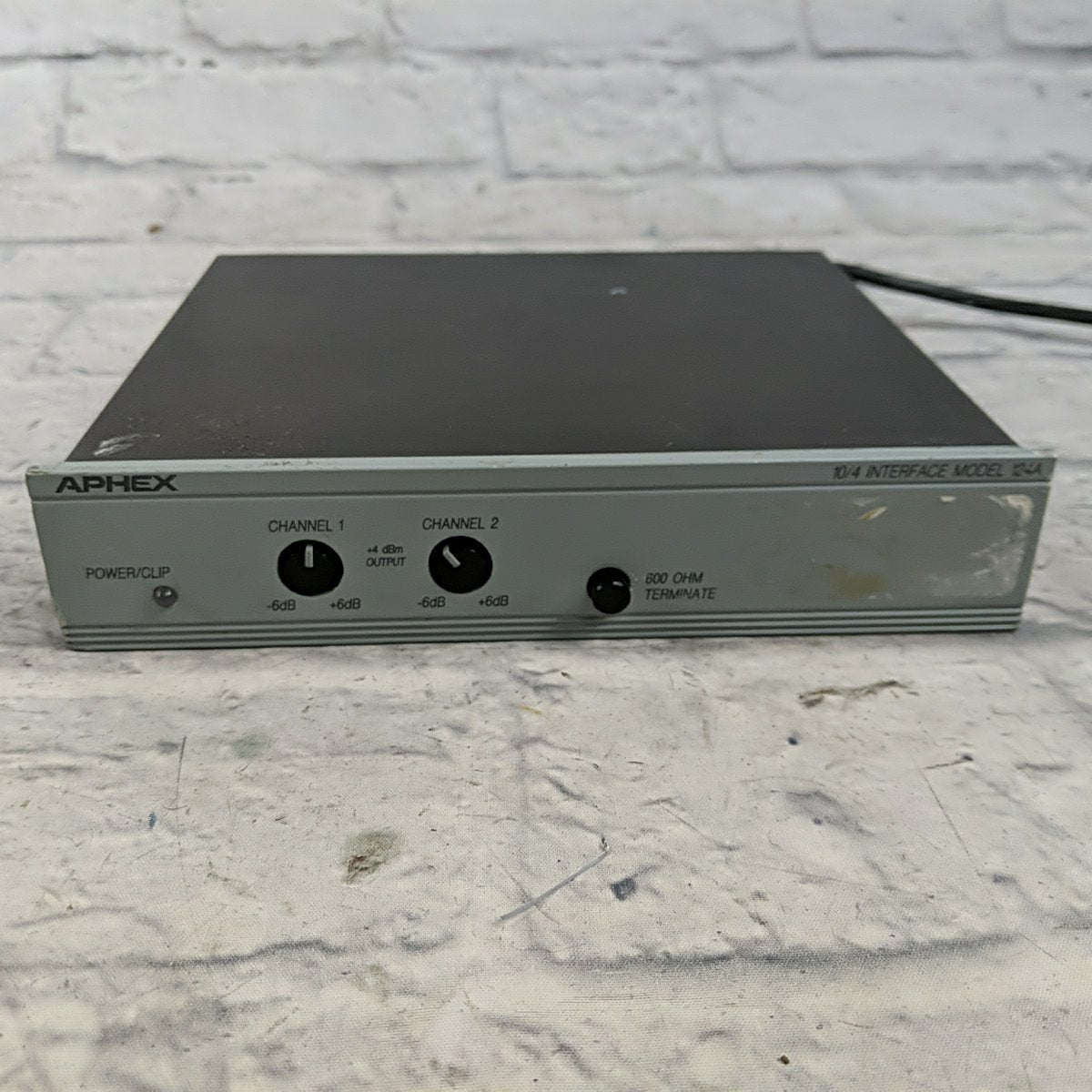 Aphex 10/4 Interface Model 124A -10/+4 Level Converter