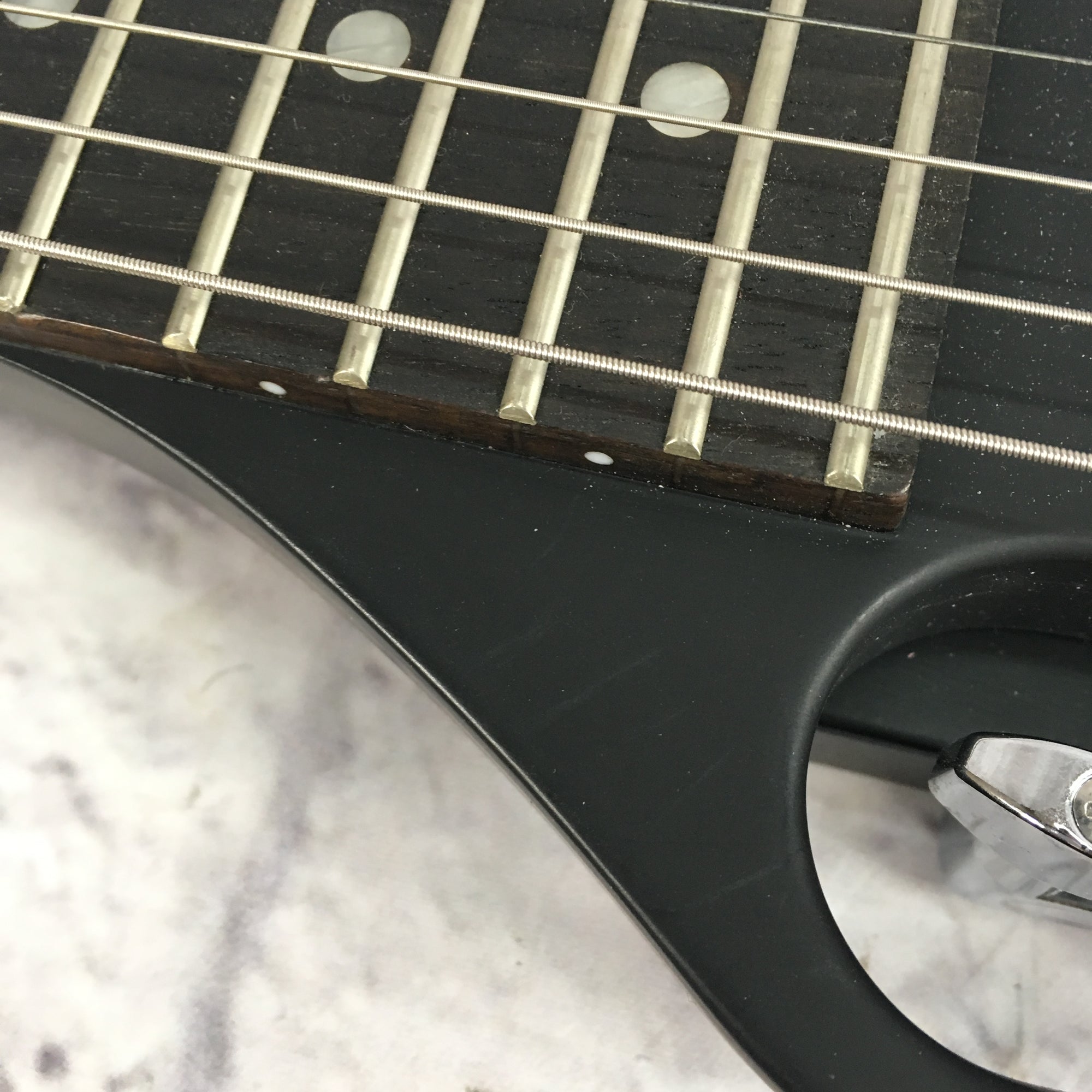Traveler Ultralight Electric Guitar