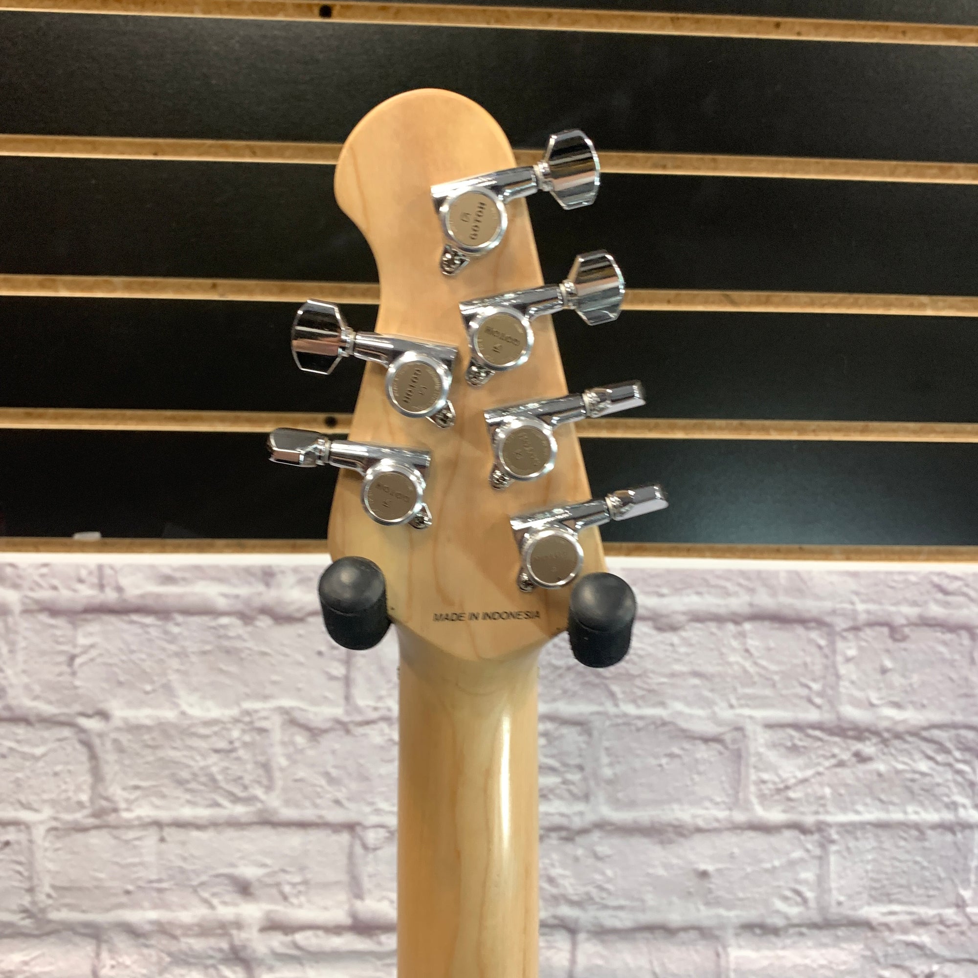 Sterling Cutlass Short Scale HS Electric Guitar