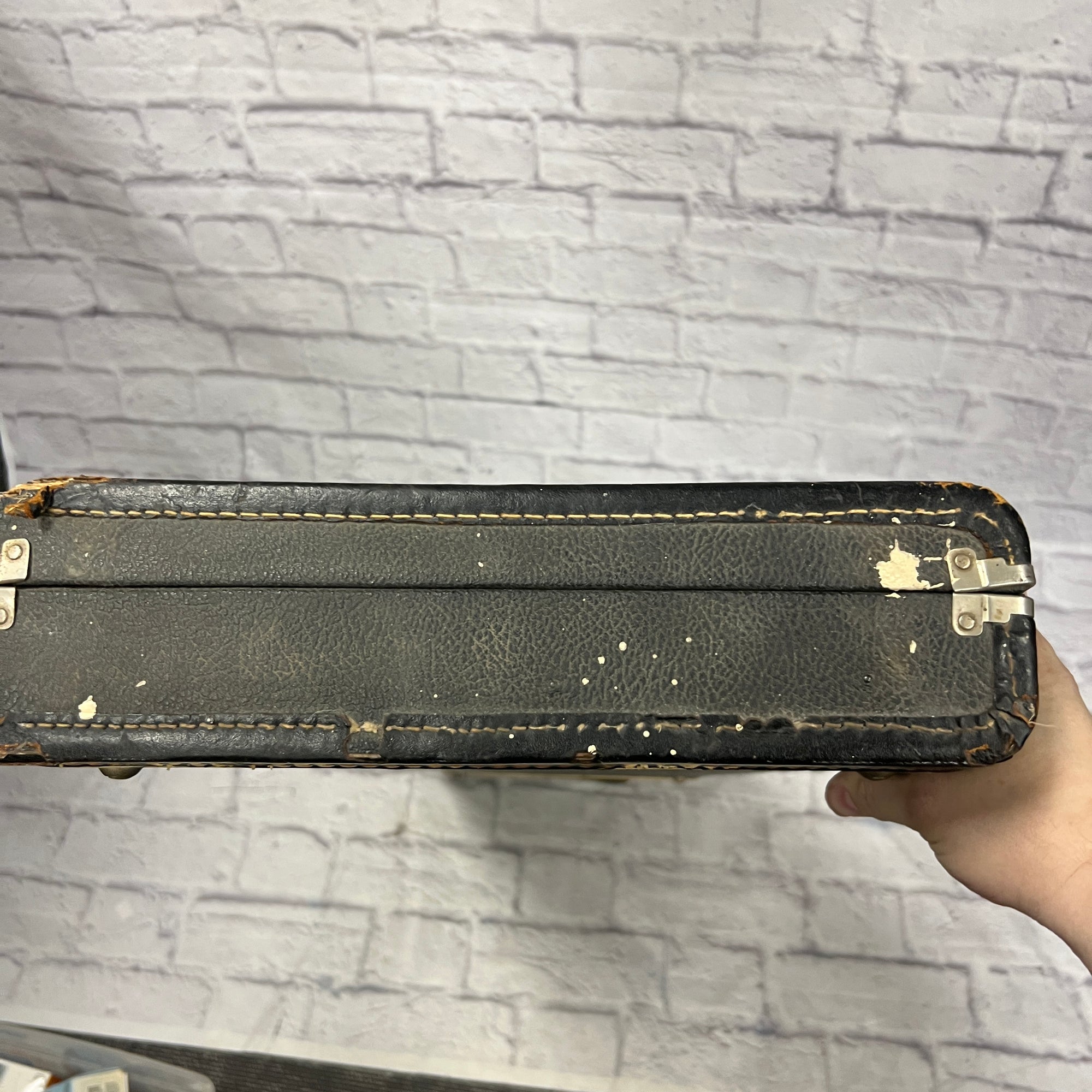 Rickenbacker Vintage 1970s Bass Hard Case AS IS For Restoration