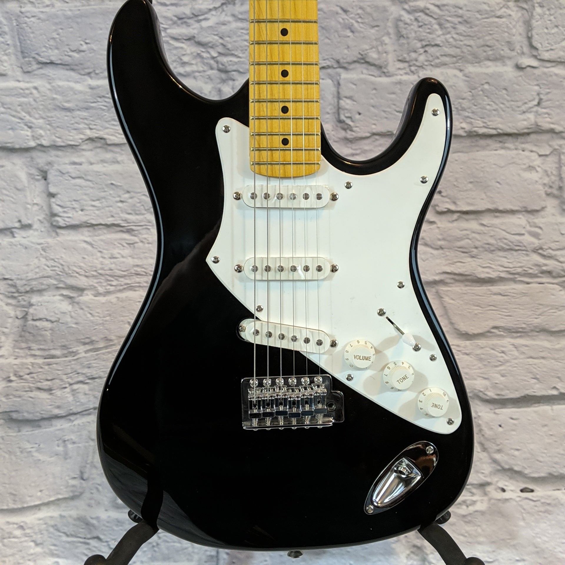 Aria Pro II Fullerton Strat Electric Guitar - Black MIK