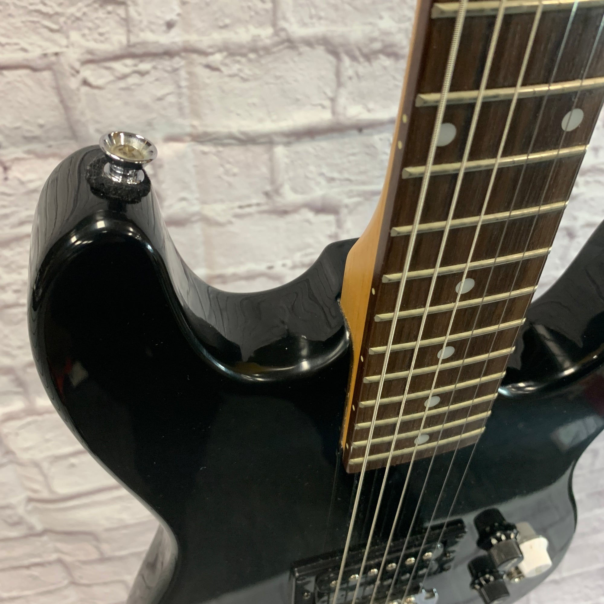 J Reynolds 3/4 Scale Electric Guitar with Coil Tap