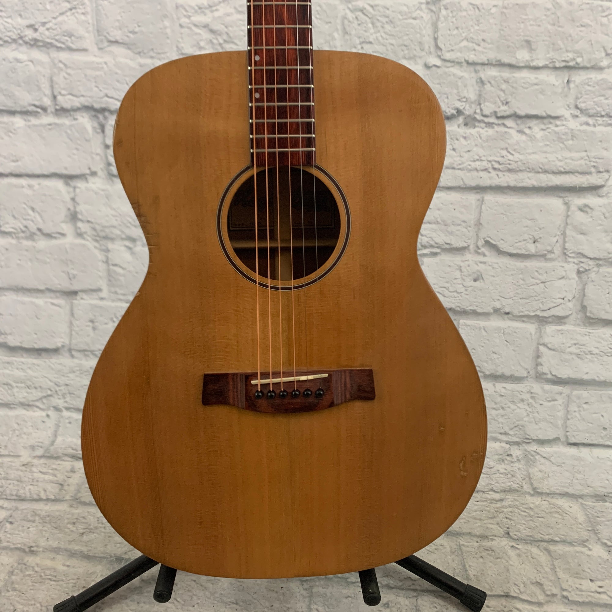 Hagstrom O102S Concert Acoustic Guitar w/ Gig Bag