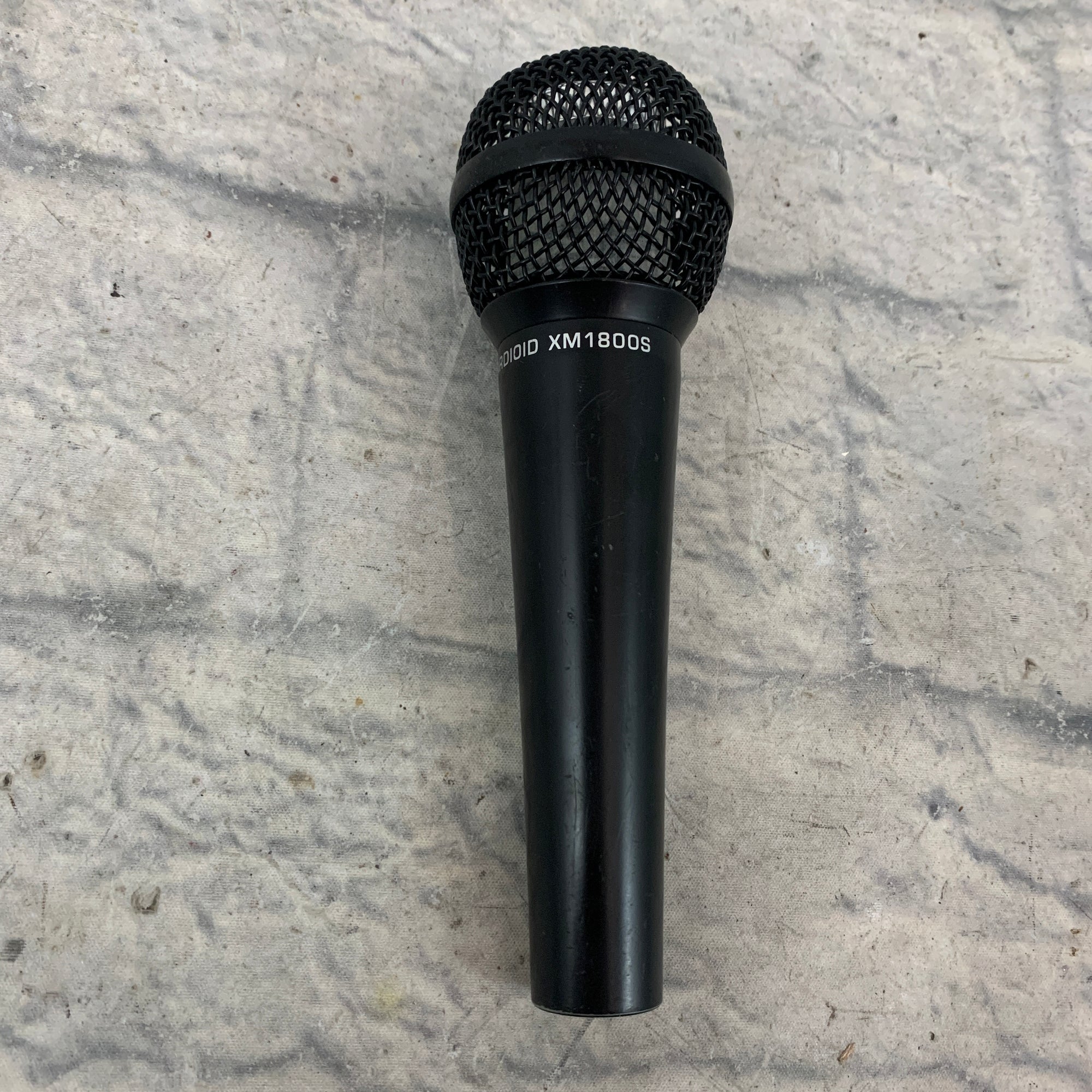 Behringer XM1800S Dynamic Microphone