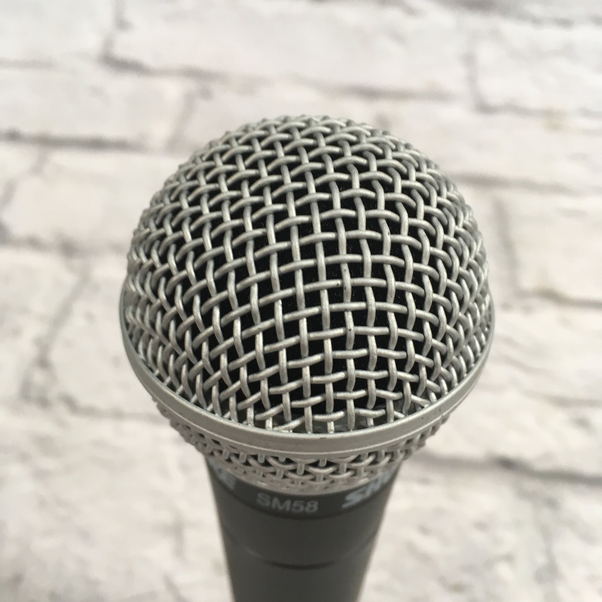 Shure SM58 Dynamic Microphone