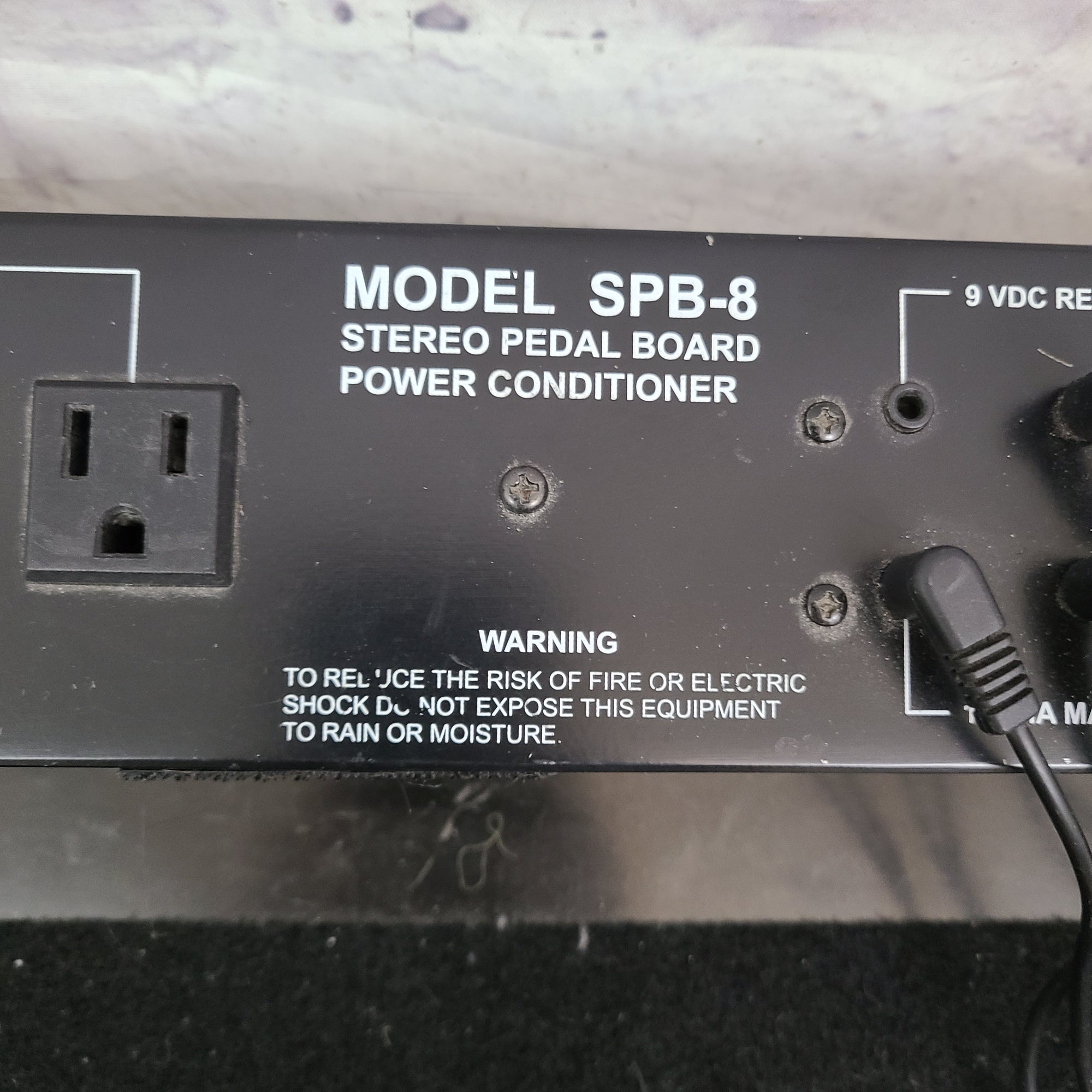 Furman SPB8 Pedal Board