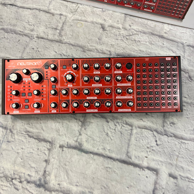 Behringer Neutron Paraphonic Analog Synth
