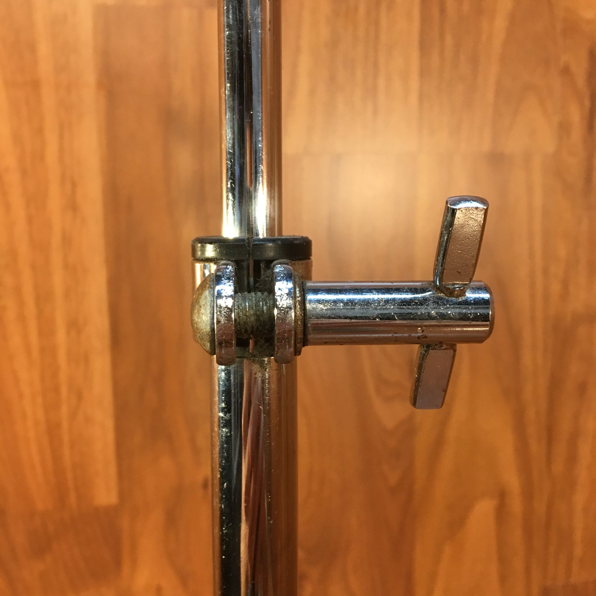Unknown Single Straight Stand