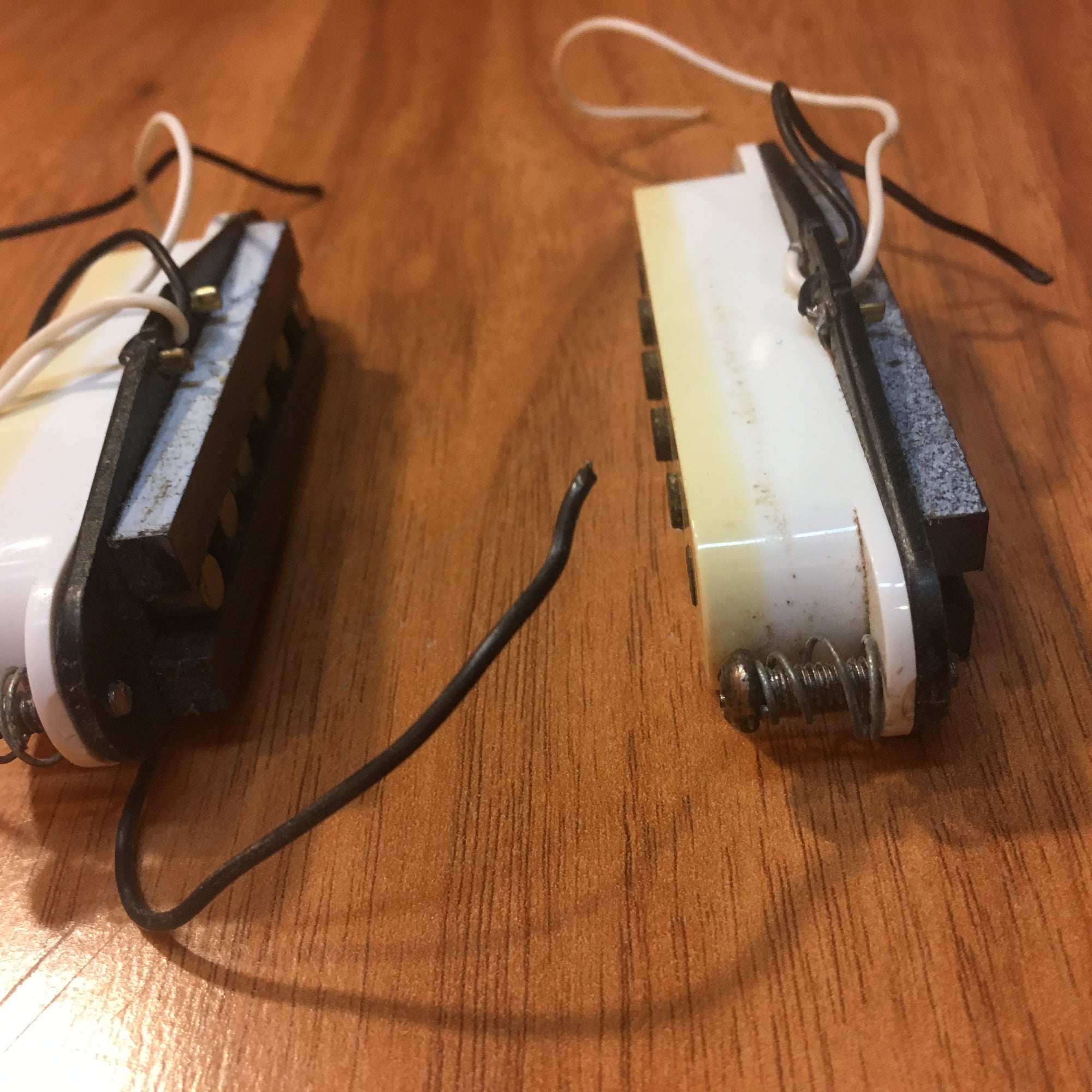Unknown Strat Single Coil Pickup Set Cream