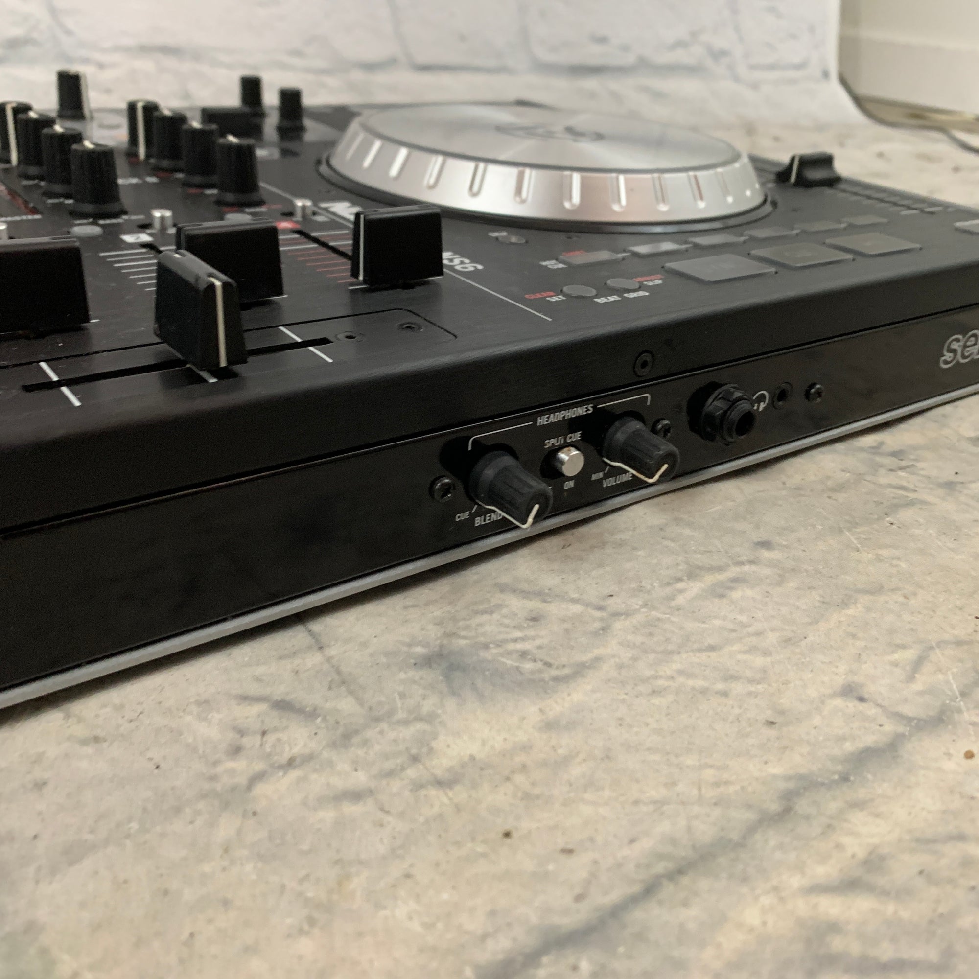 Numark NS6 Digital DJ Controller Serato AS IS