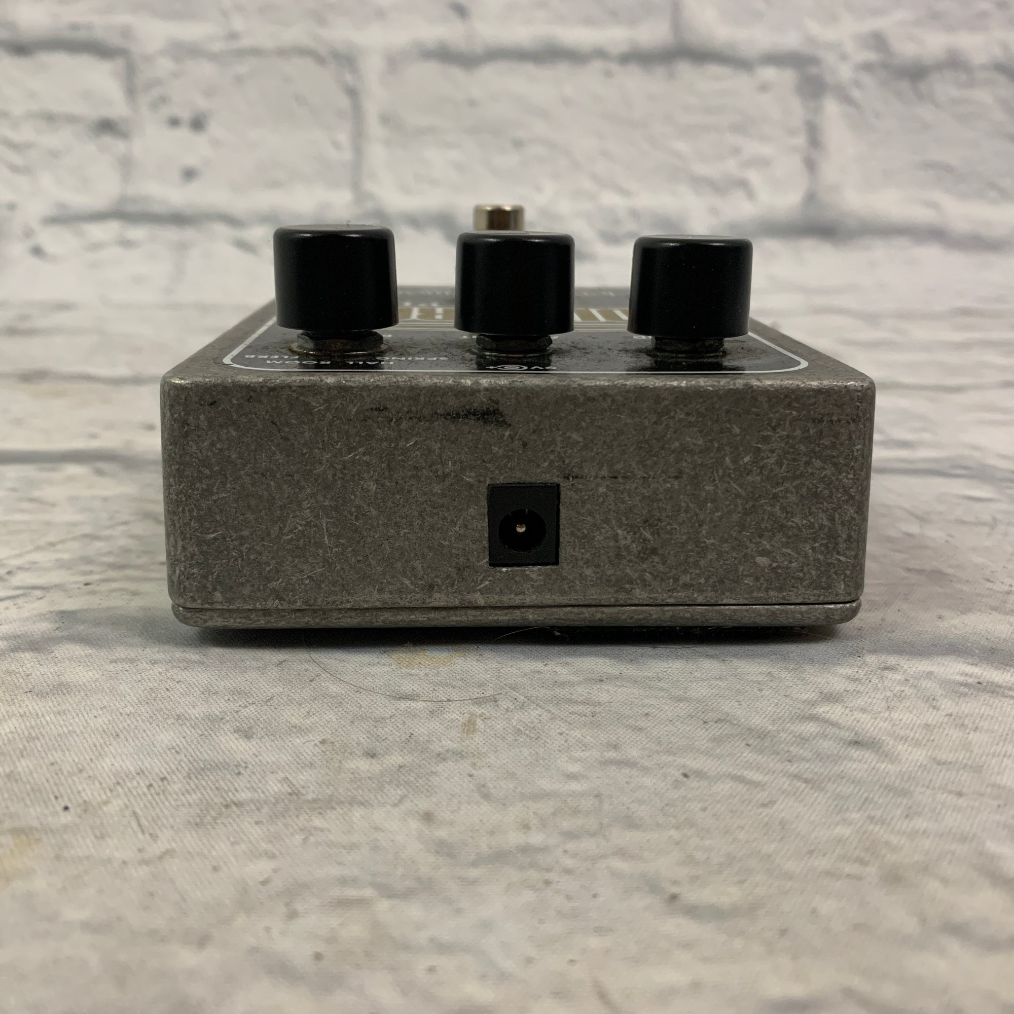 Electro-Harmonix Holy Grail Plus Reverb Pedal