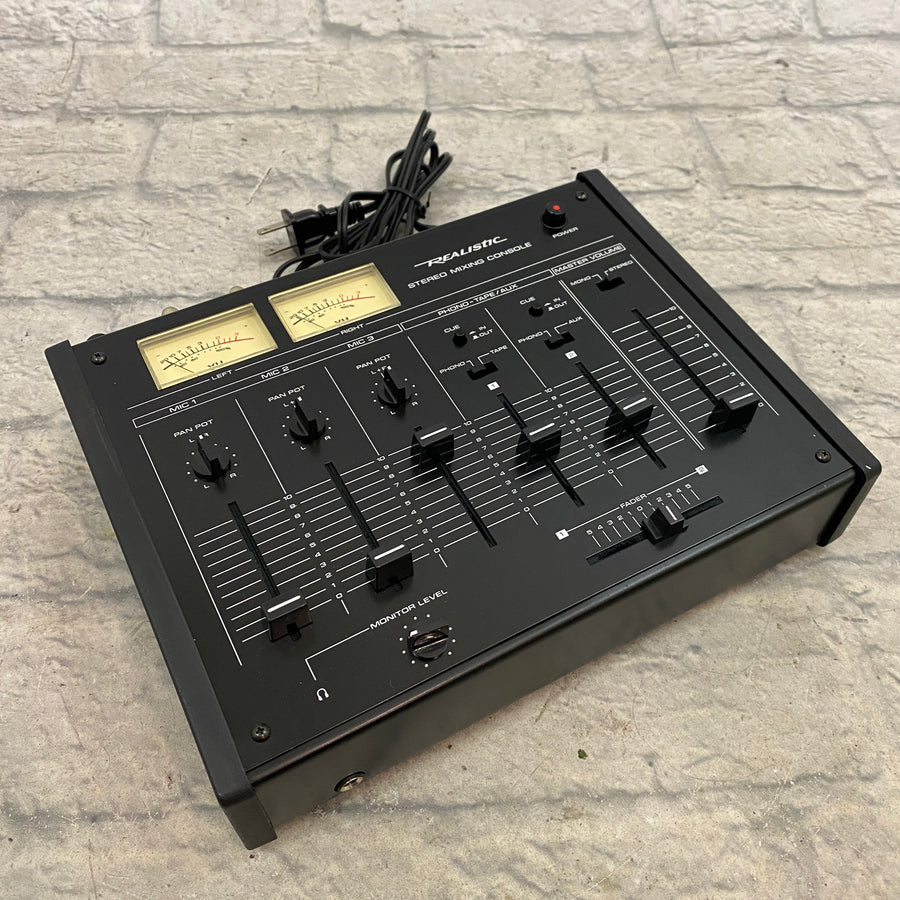 Realistic 32-1200C Stereo Mixing Console