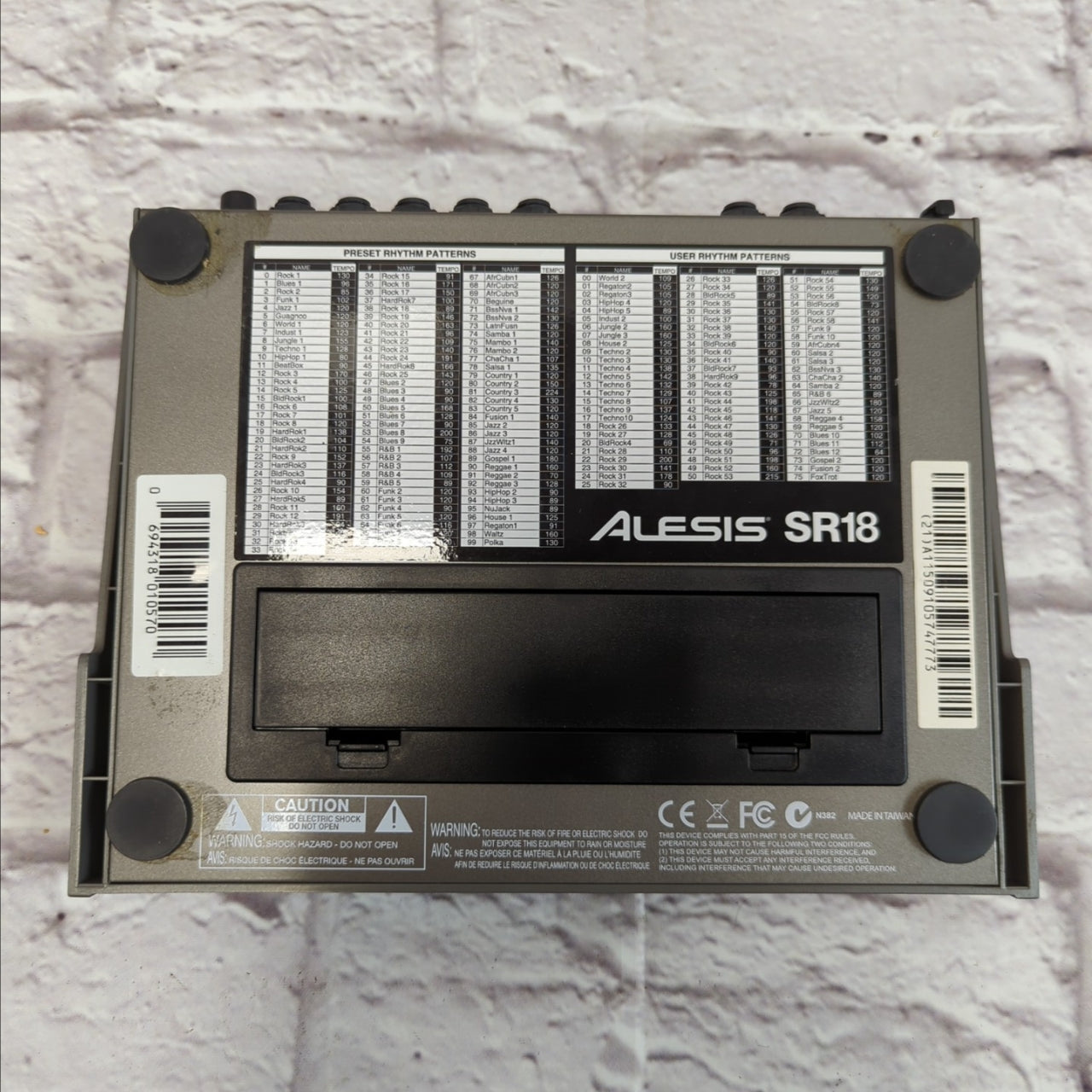 Alesis SR18 Drum Machine