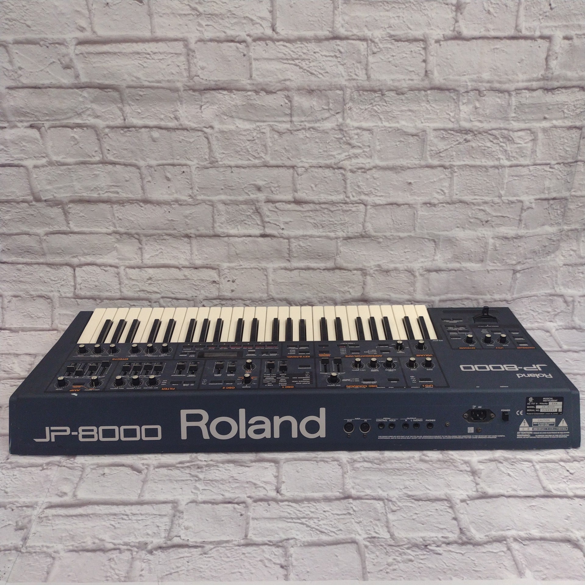 Roland Juipiter JP-8000 Digital Synth - Evolution Music