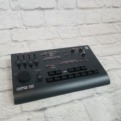 E-mu Systems Launch Pad MIDIコントローラー E-Mu Emu Systems Launch Pad Midi Controller - Evolution Music