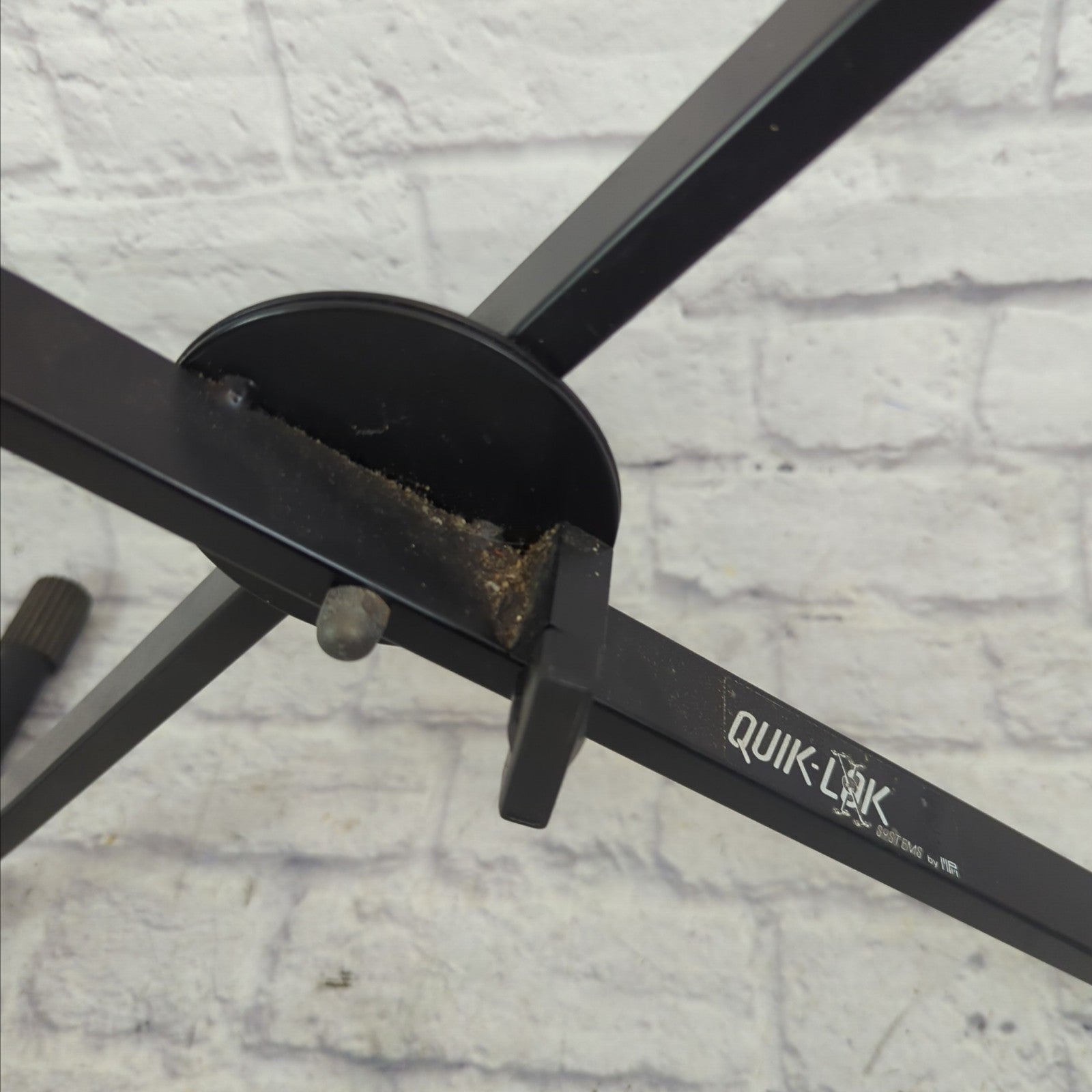 Unknown Keyboard Stand