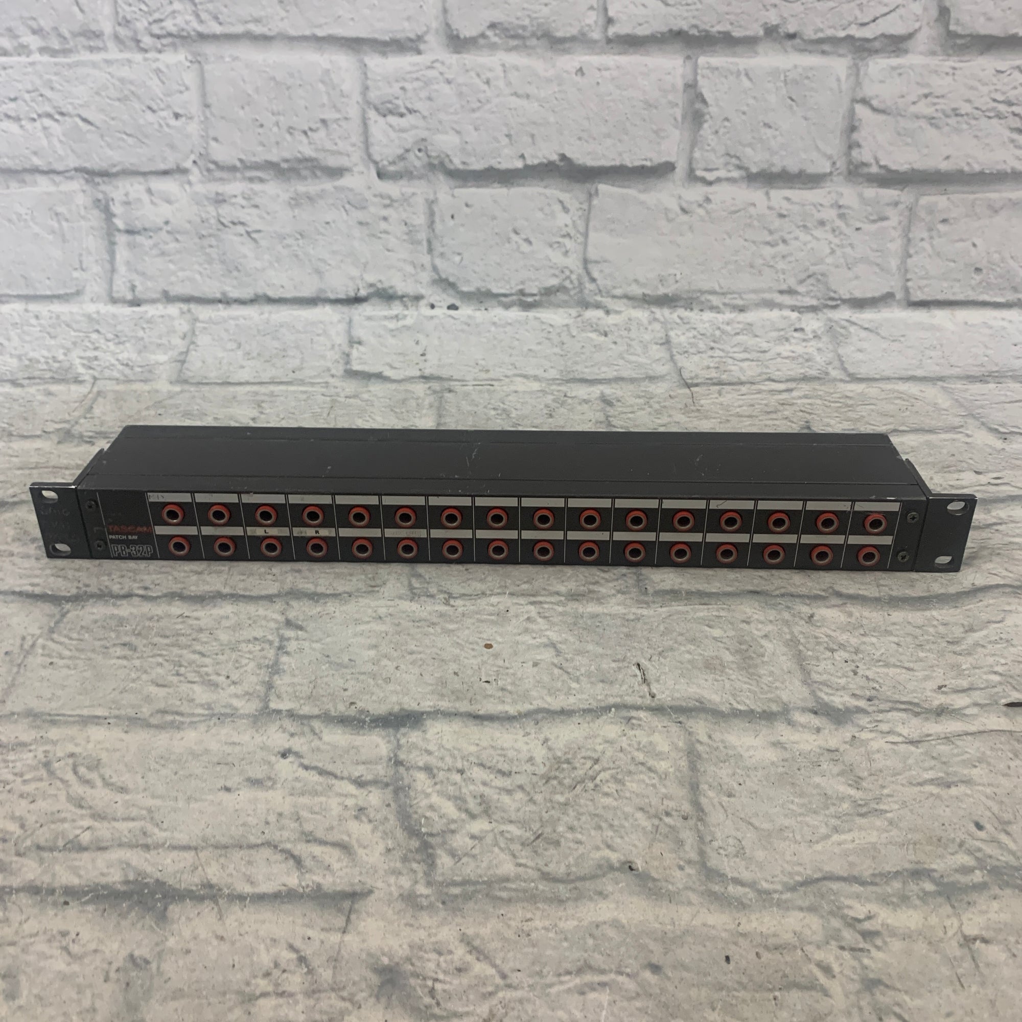 Tascam PB-32P Rack Patchbay - Evolution Music