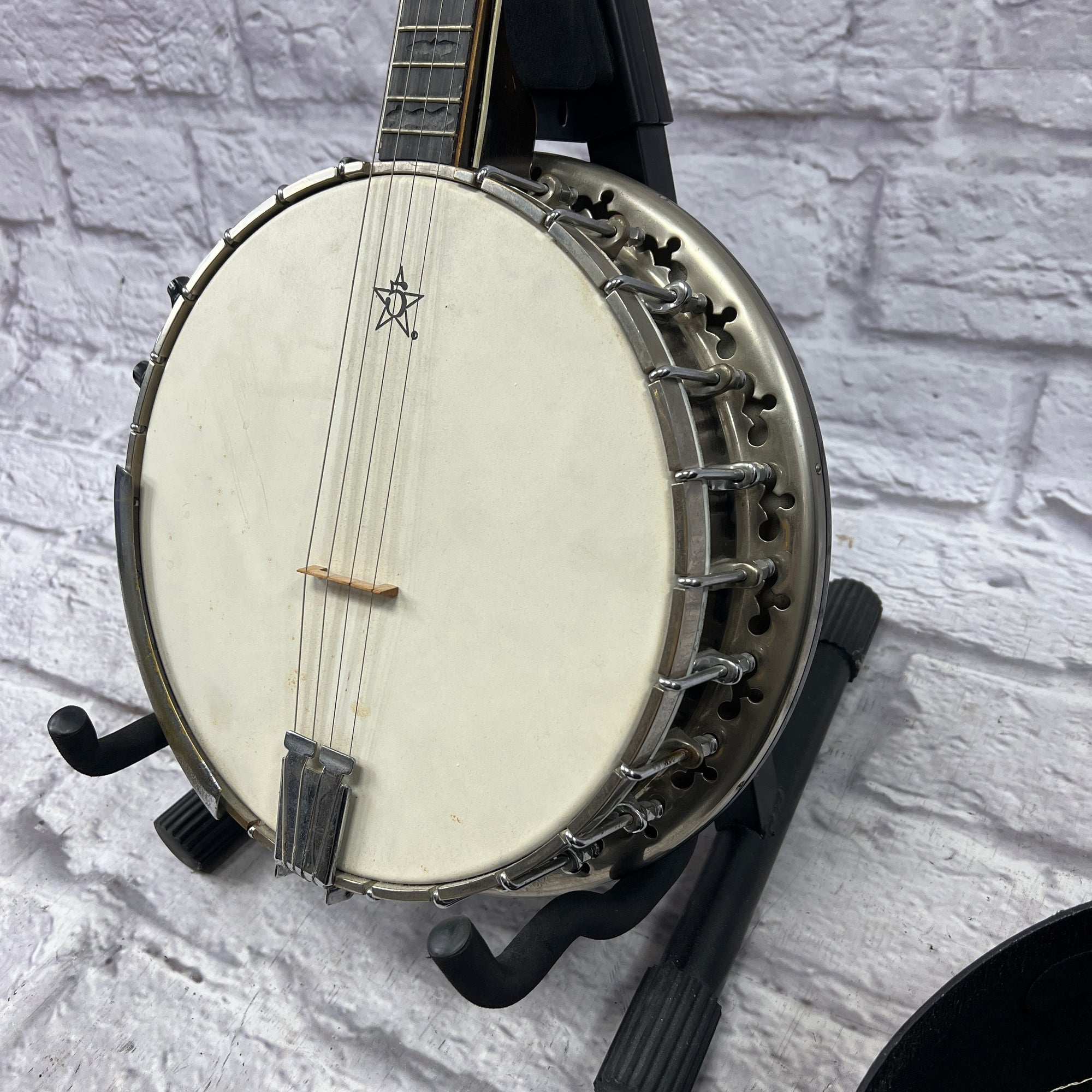 Vintage 1930s Bacon & Day Gordon 4 String Tenor Banjo w/ pickup and Gr