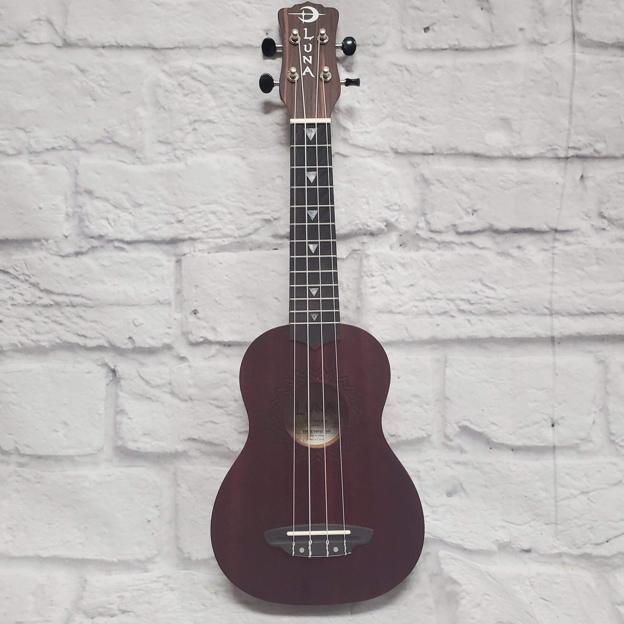 Luna Ukulele Vintage Mahogany