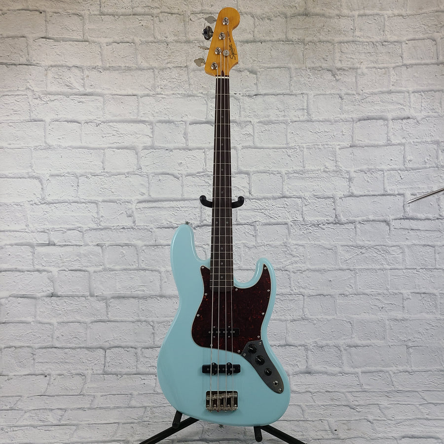 Squier Classic Vibe '60s Jazz Bass - Daphne Blue