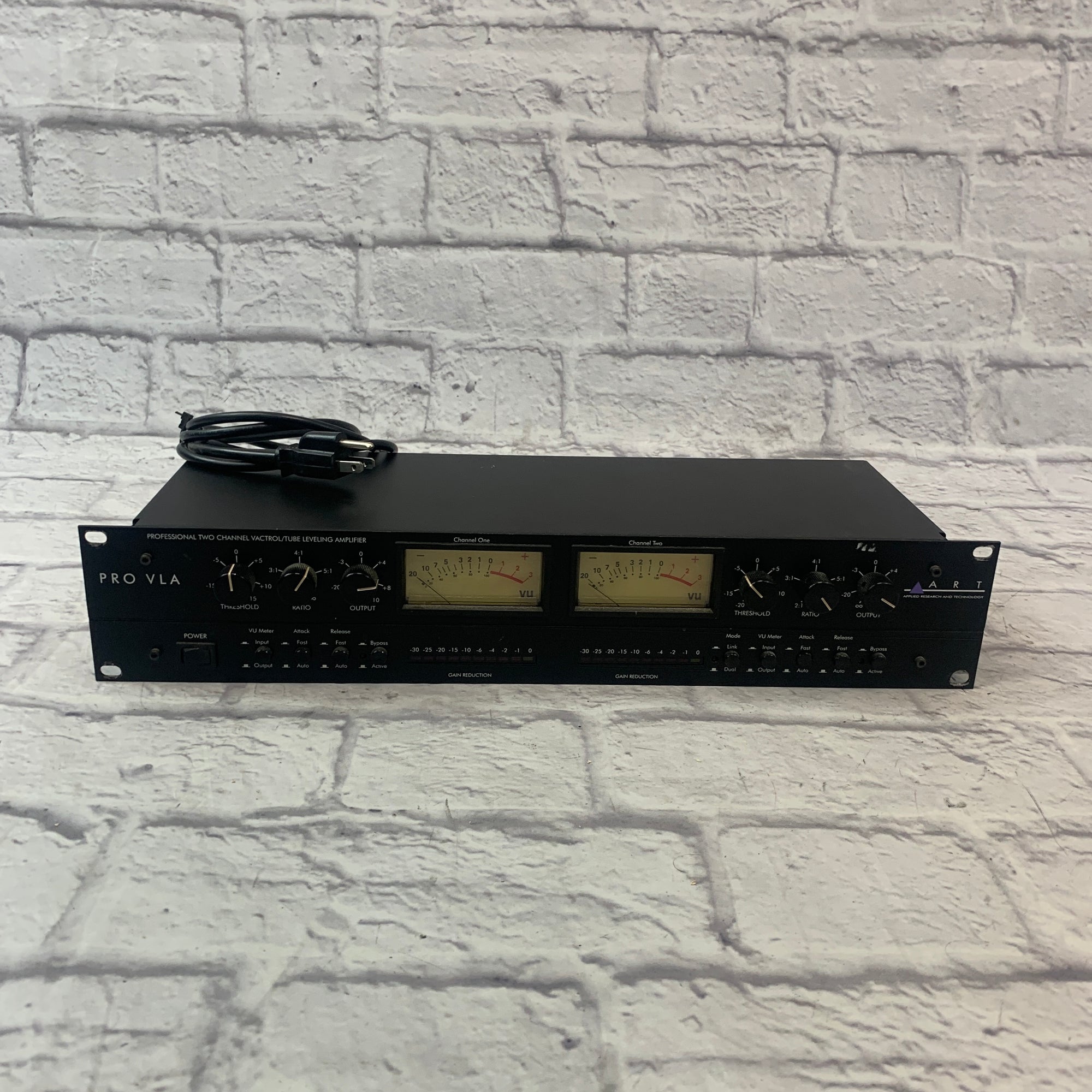 Art Pro VLA Compressor Two Channel Leveling Amplifier