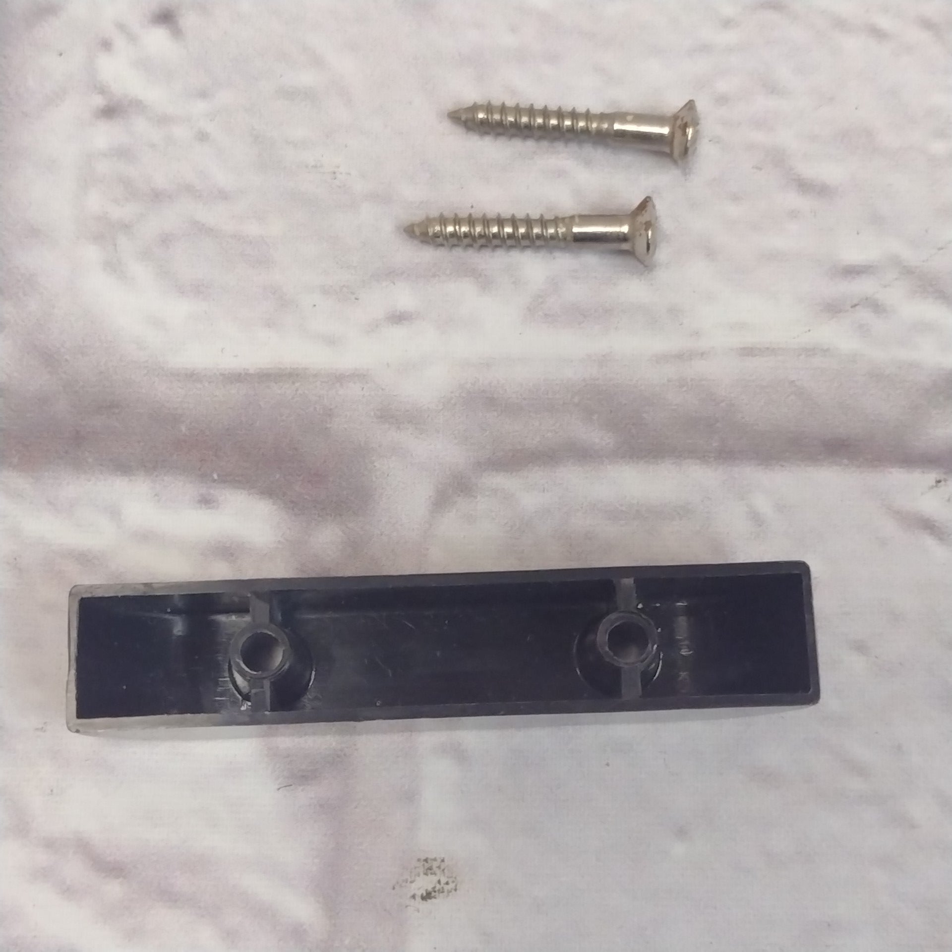 Unknown Jazz Bass Thumb Rest