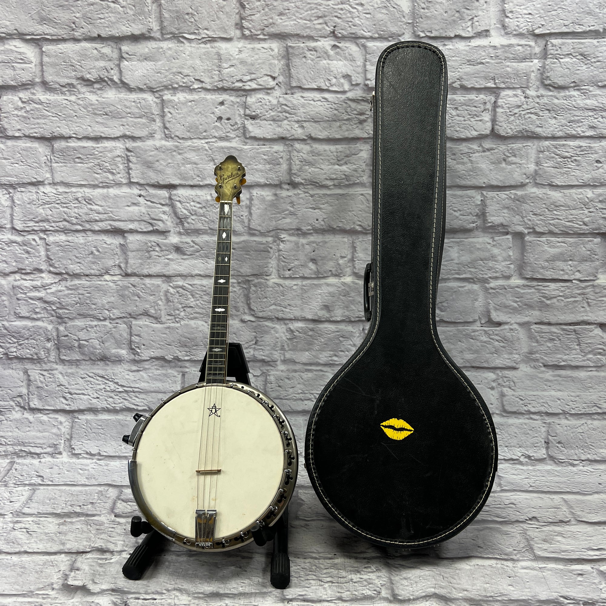 Vintage 1930s Bacon & Day Gordon 4 String Tenor Banjo w/ pickup and Gr