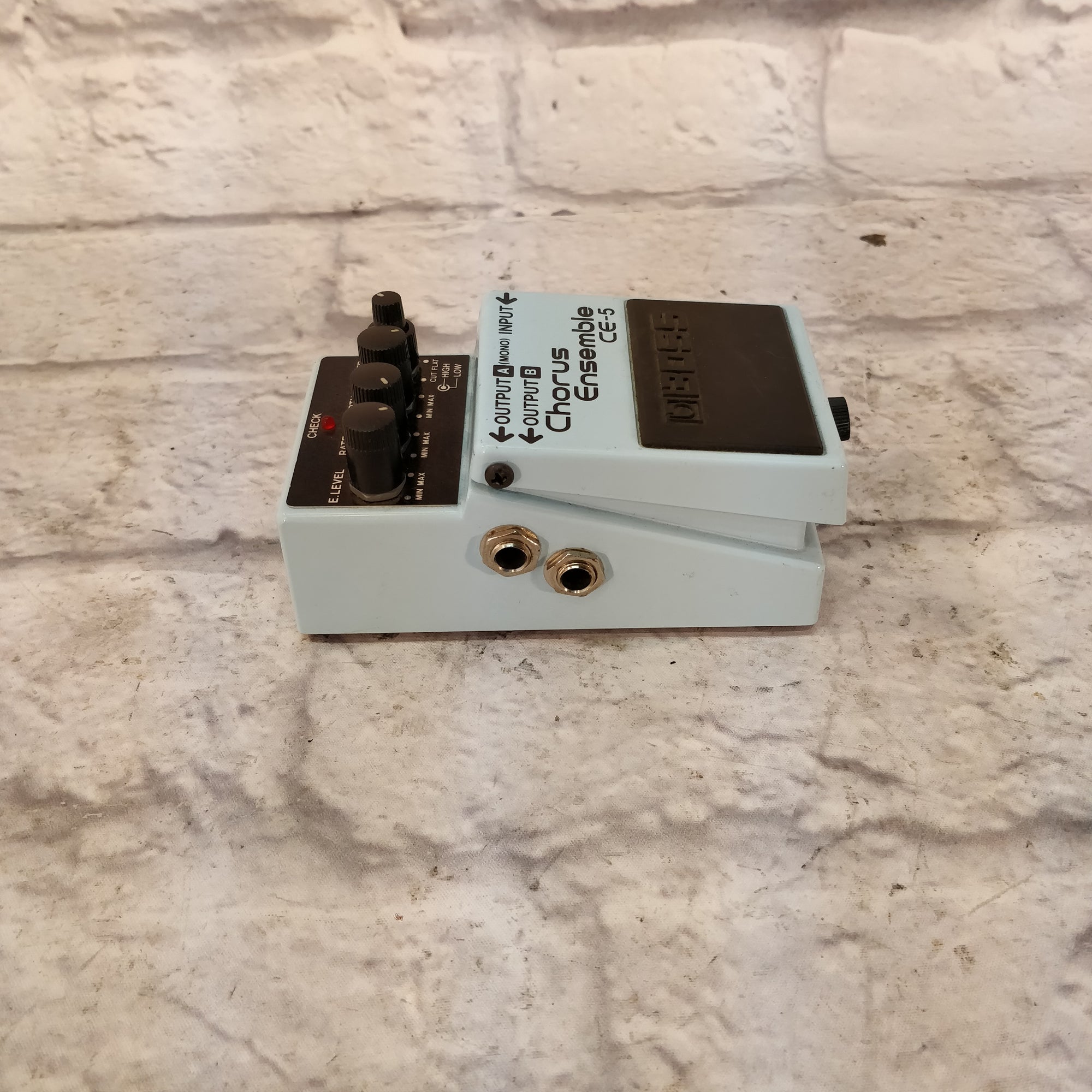 Boss CE-5 Chorus Ensemble Guitar Pedal