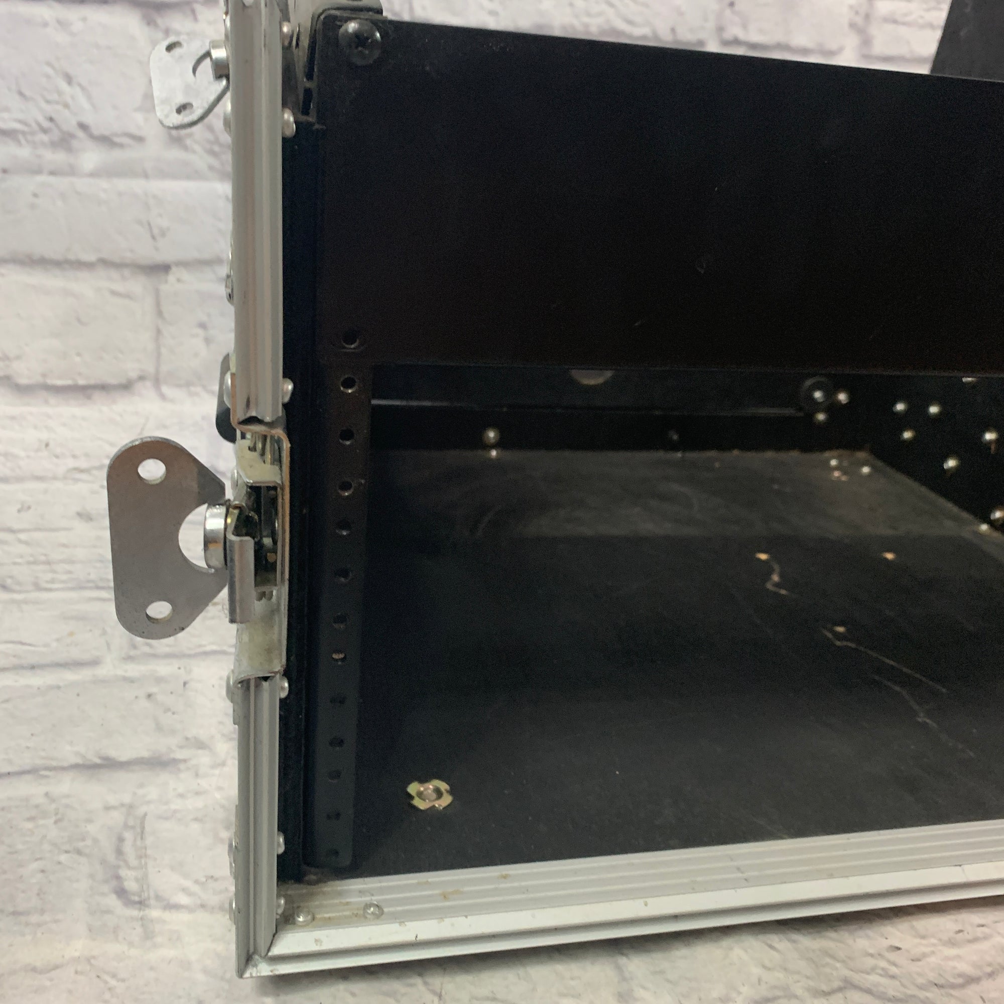 Road Runner Slant Mixer Case