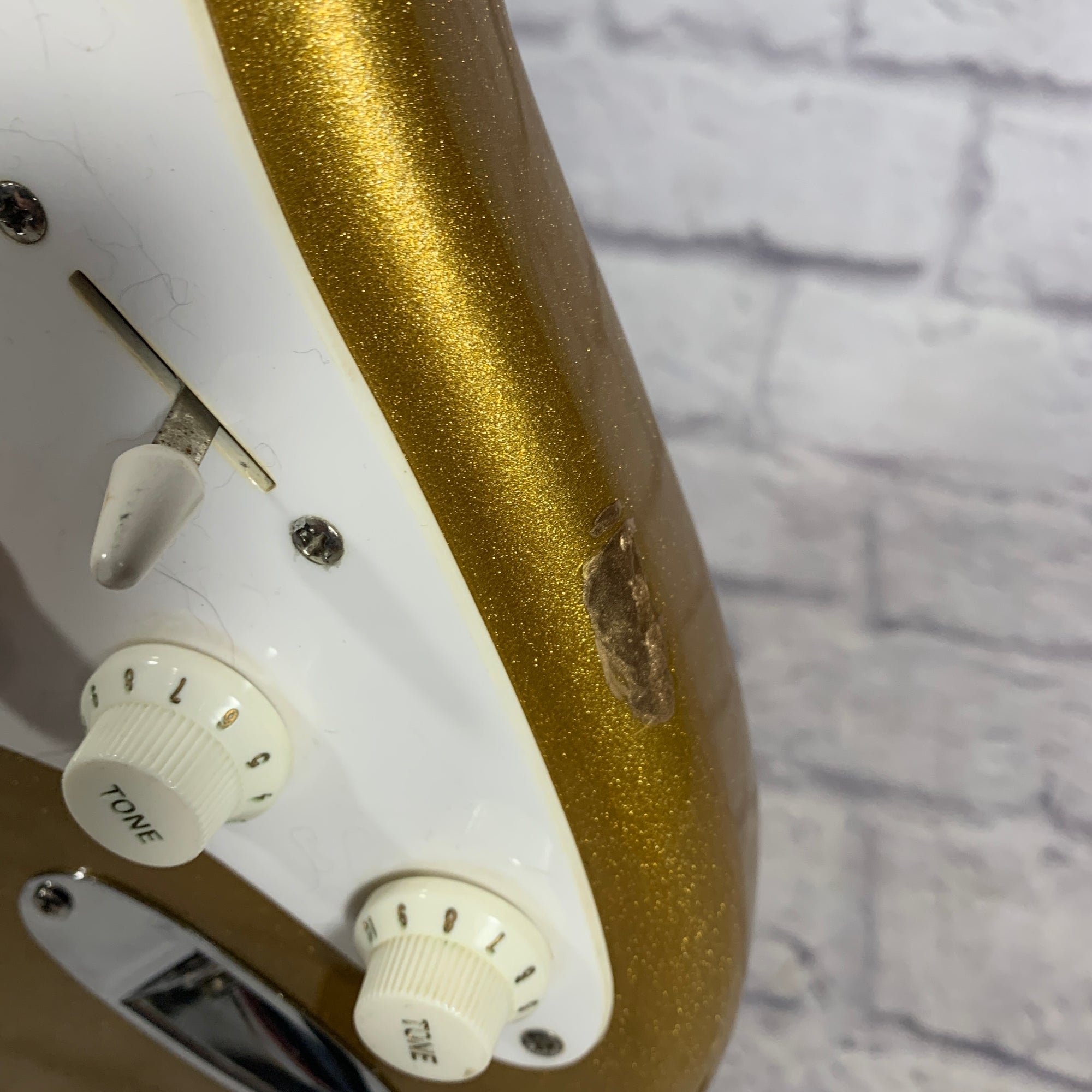 Squier Affinity Strat Gold Sparkle