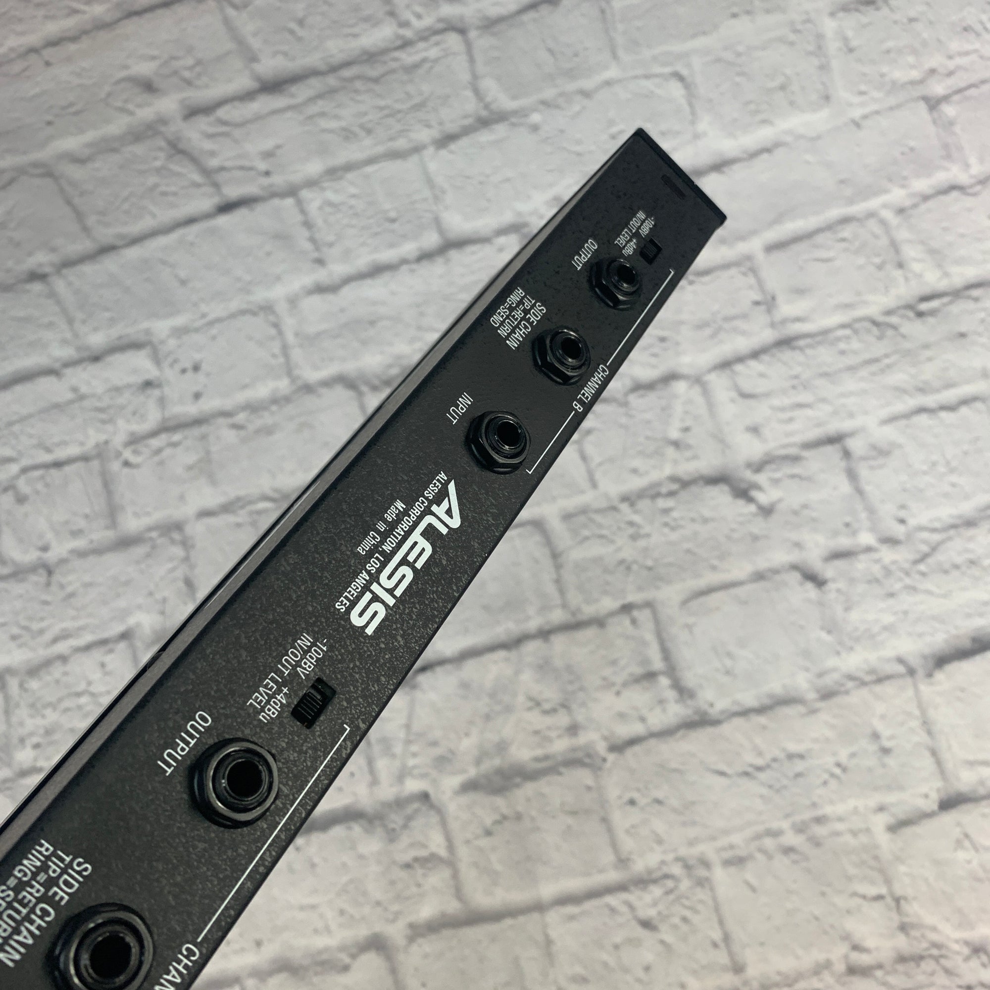 Alesis 3630 Compressor with Power Supply