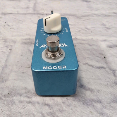 Mooer Pitch Box Pitch Shifter Pedal