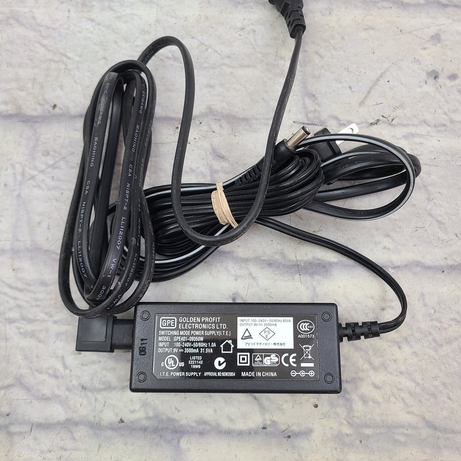 Unknown 9V DC Center Positive 3500mA Power Supply