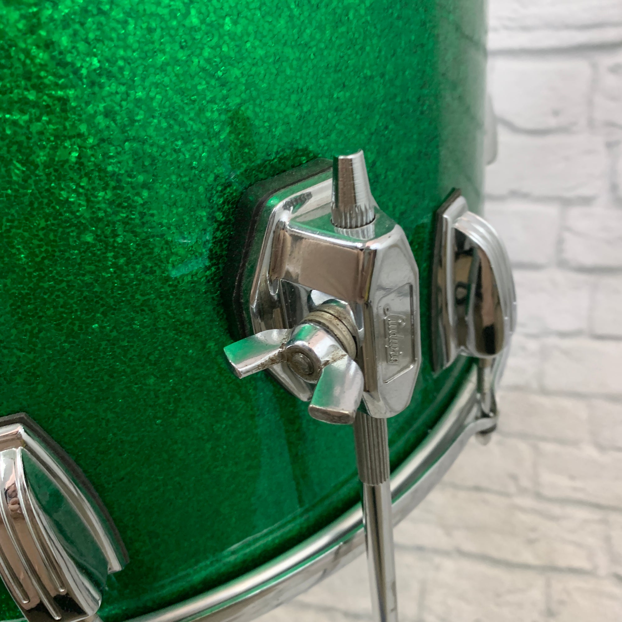 Ludwig B/O Badge 16x15 Floor Tom Green Sparkle 1970