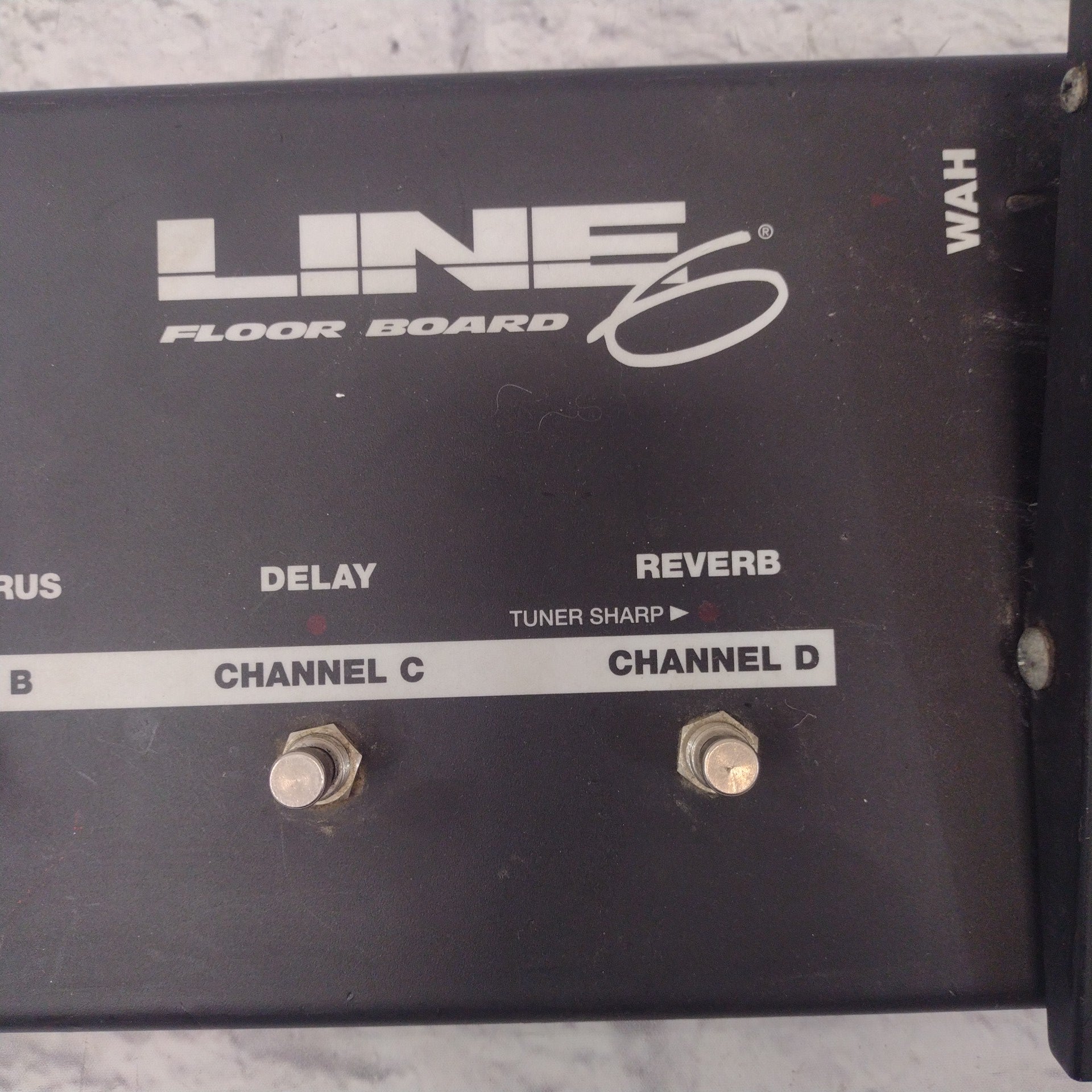 Line 6 Floor Board V1 Footswitch Evolution Music