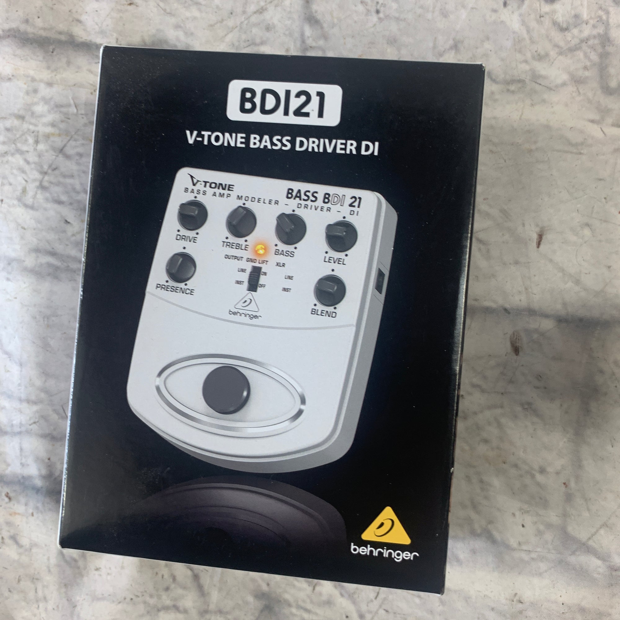 behringer bdi21 v tone bass driver di pedal Behringer BDI21 V-Tone Bass Driver DI Pedal